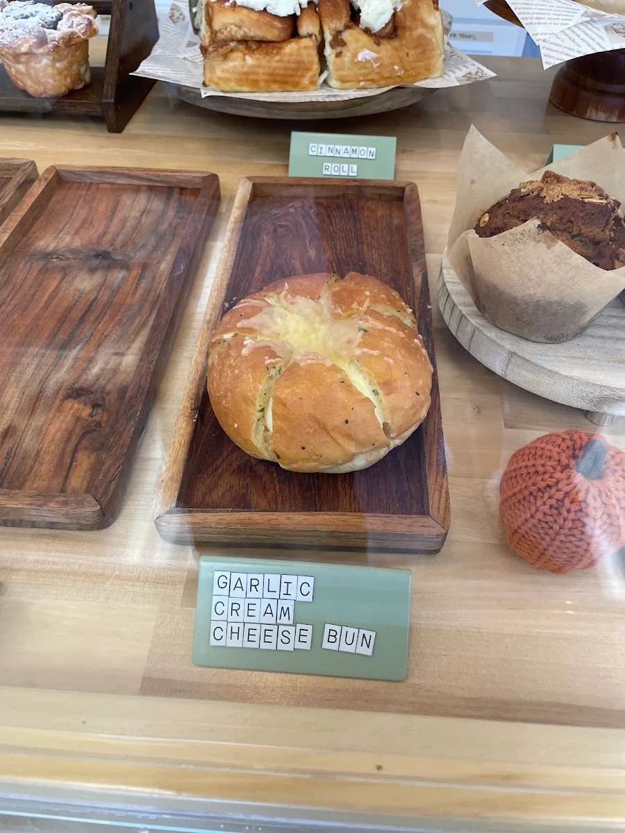 Garlic Cream Cheese Bun