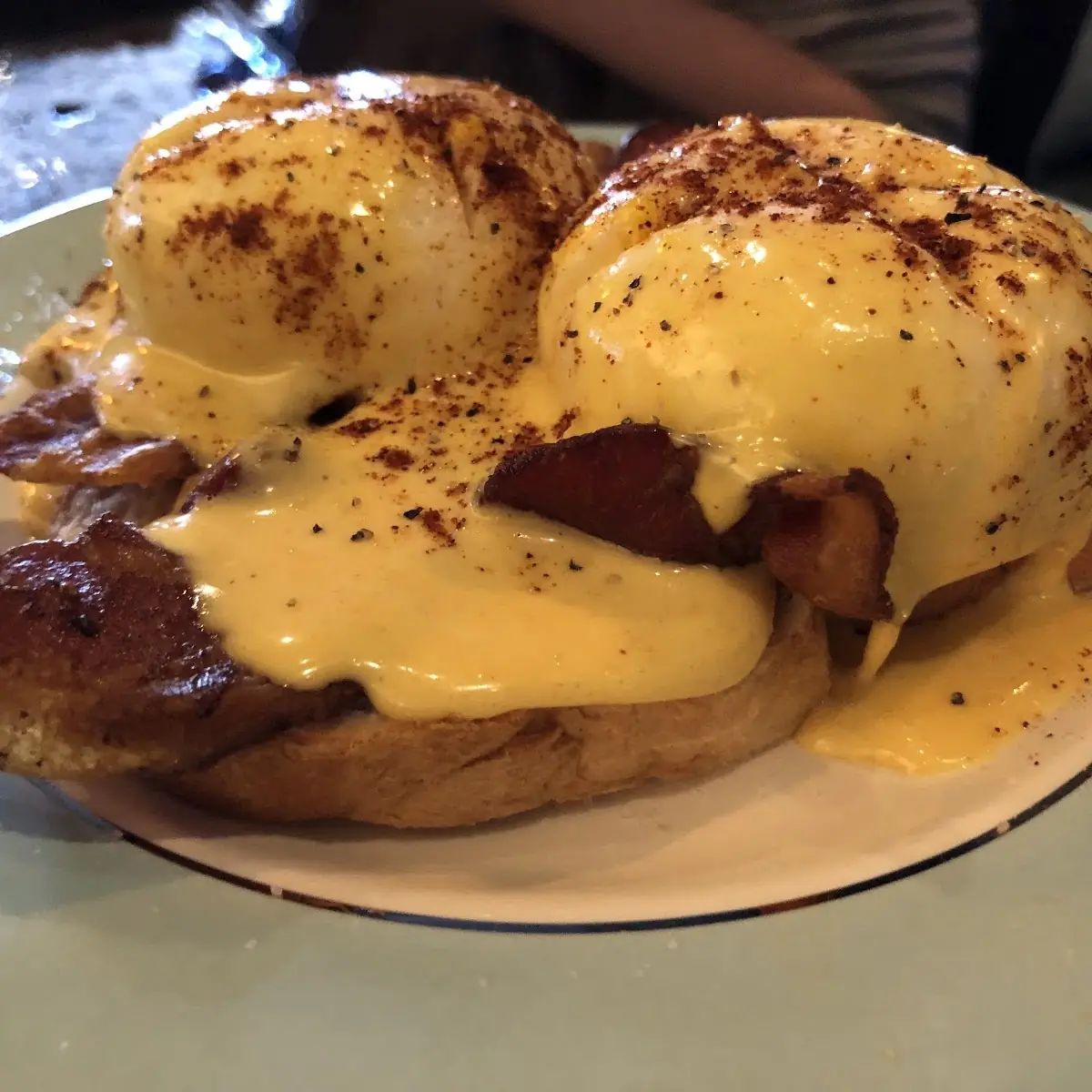 Eggs Benedict W