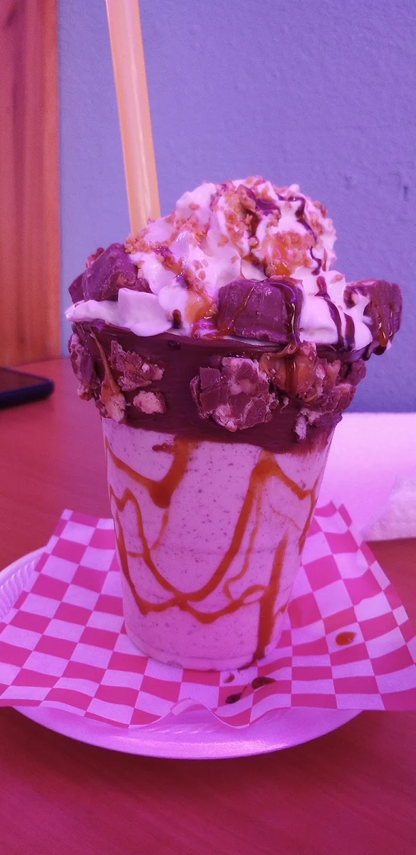 Snickers Milkshake