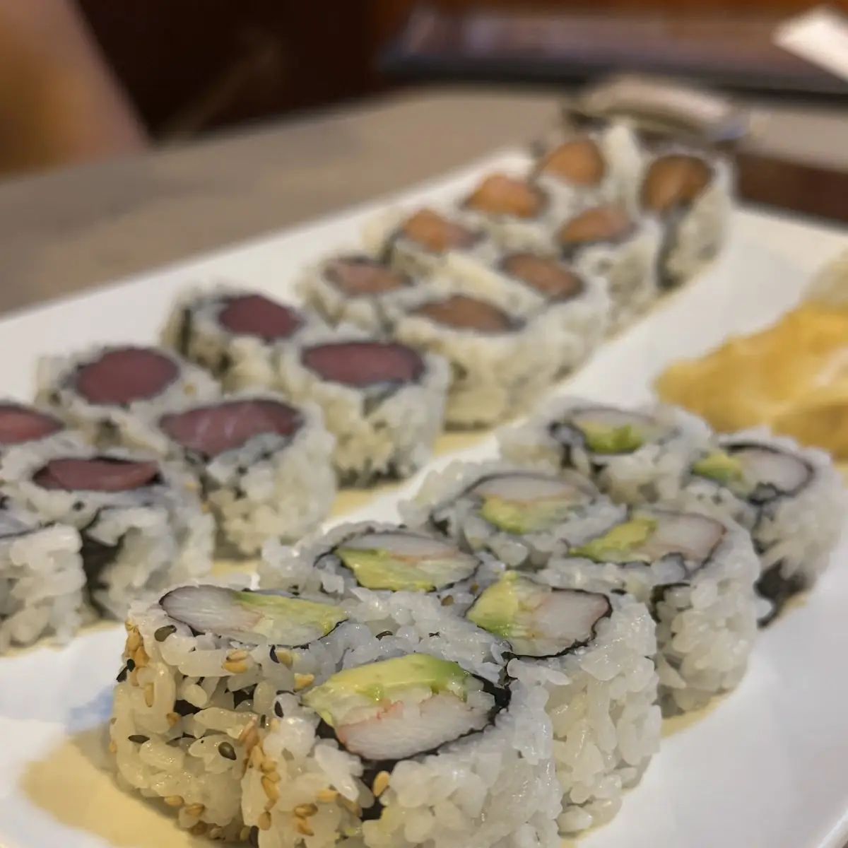 Mango Kani Roll