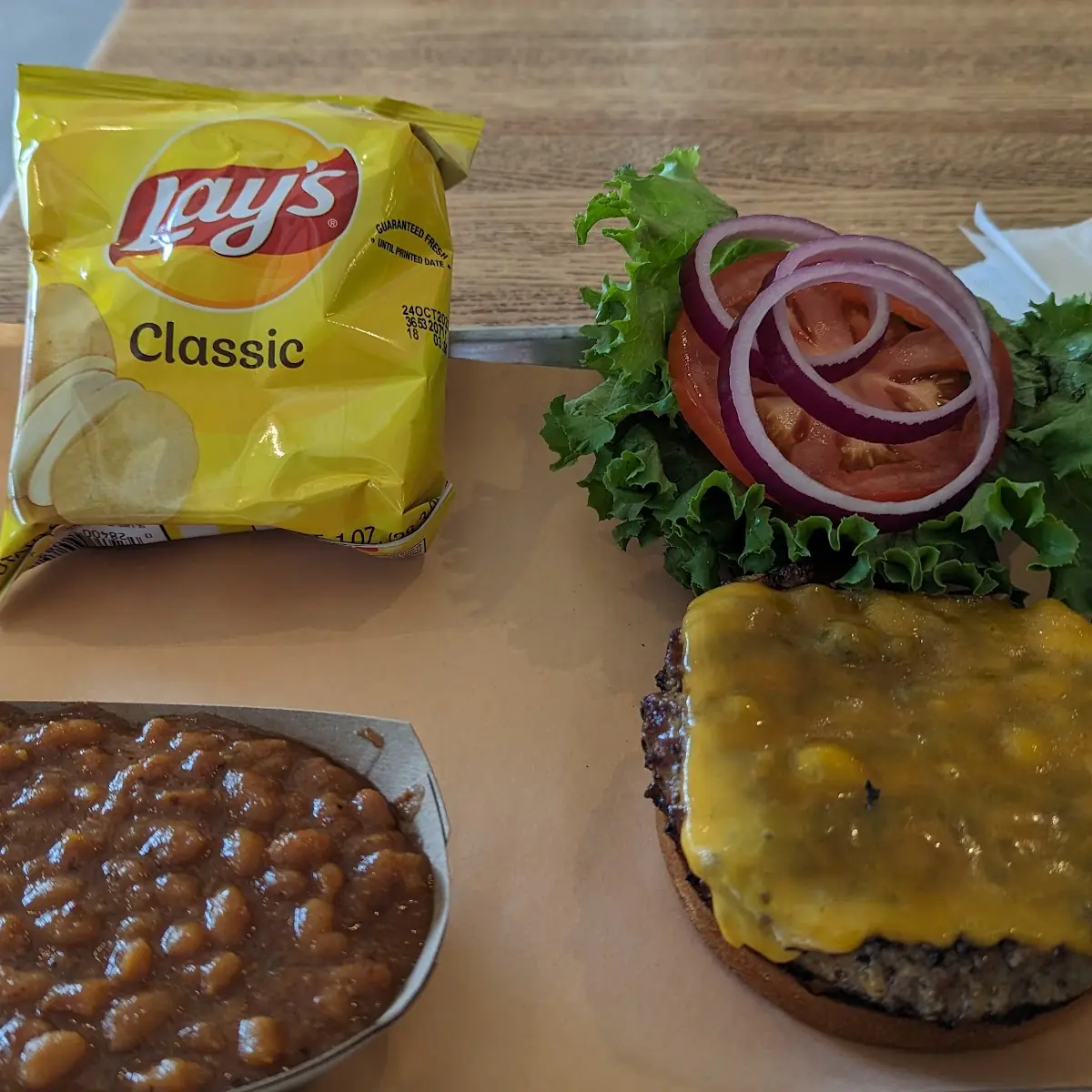 Cheeseburger with Baked Beans