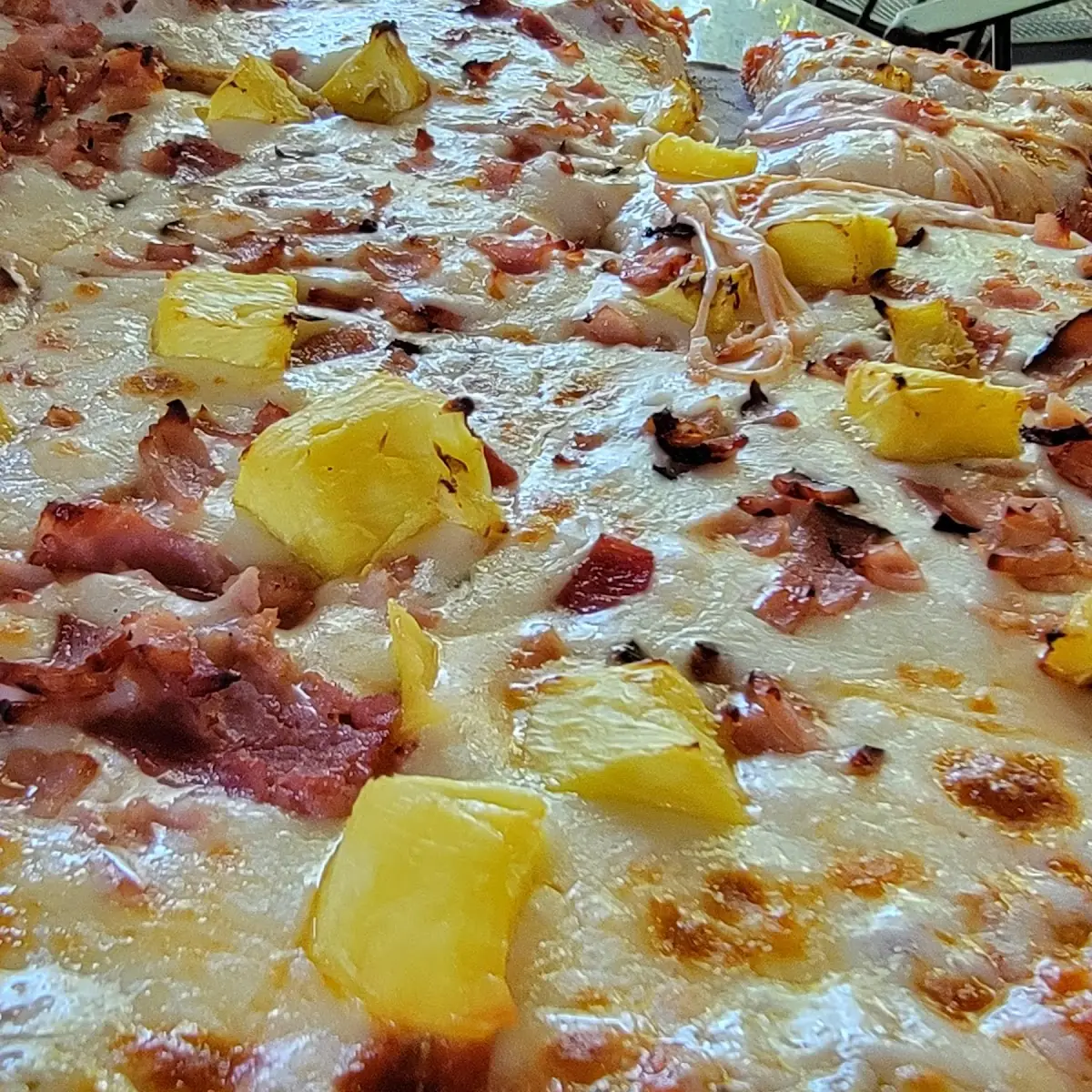 Hawaiian Pizza
