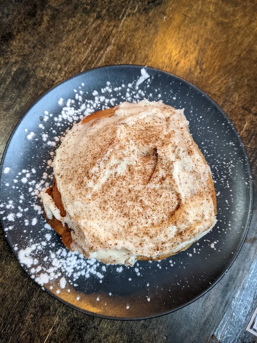 Cinnamon Bun, Revelstoke Café