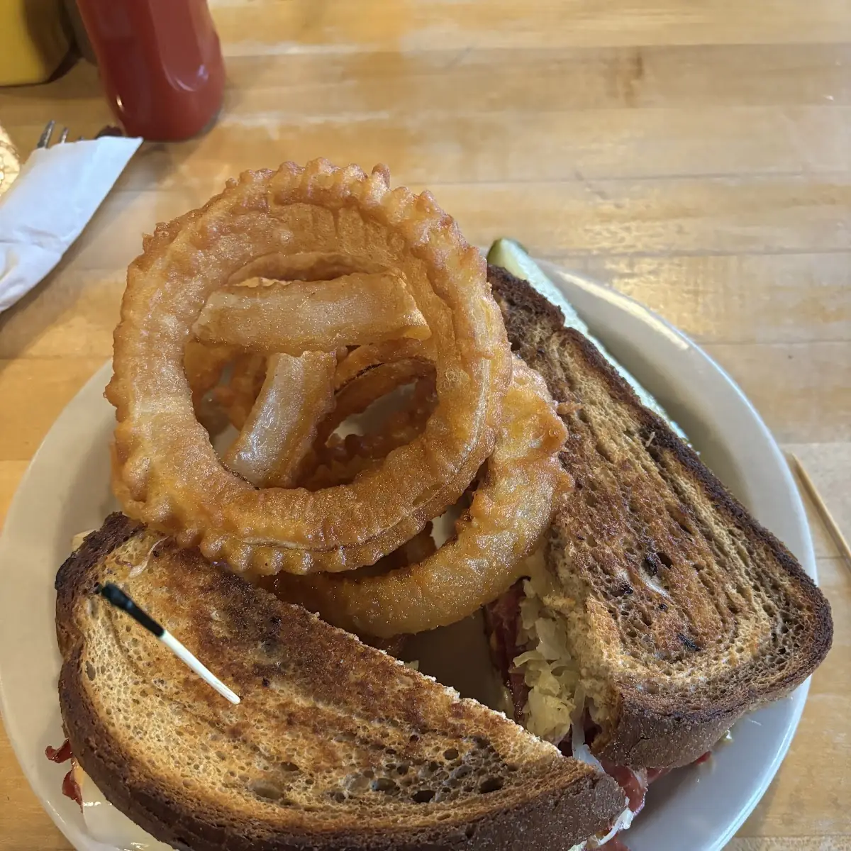 Reuben with Onion Rings