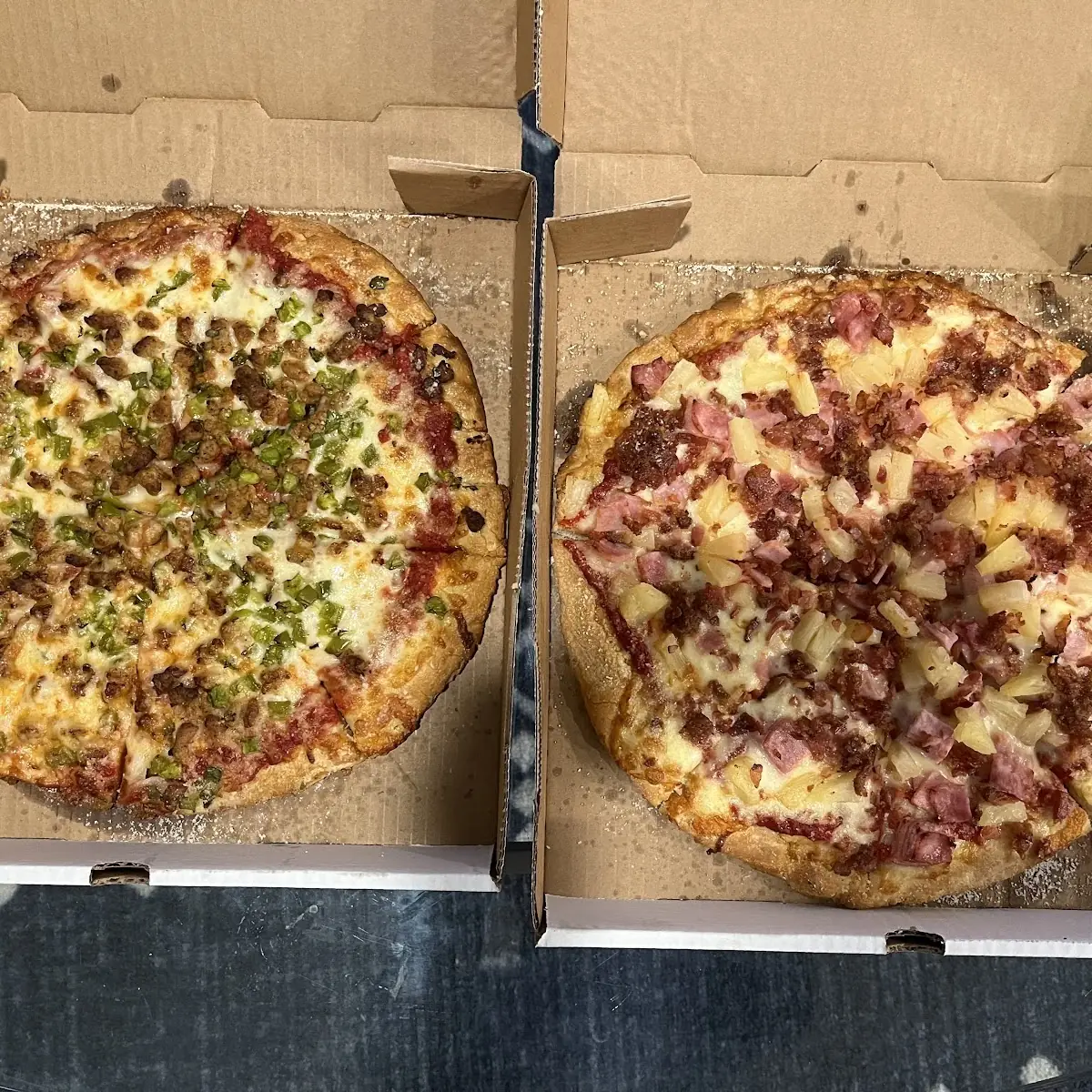 Hawaiian Pizza