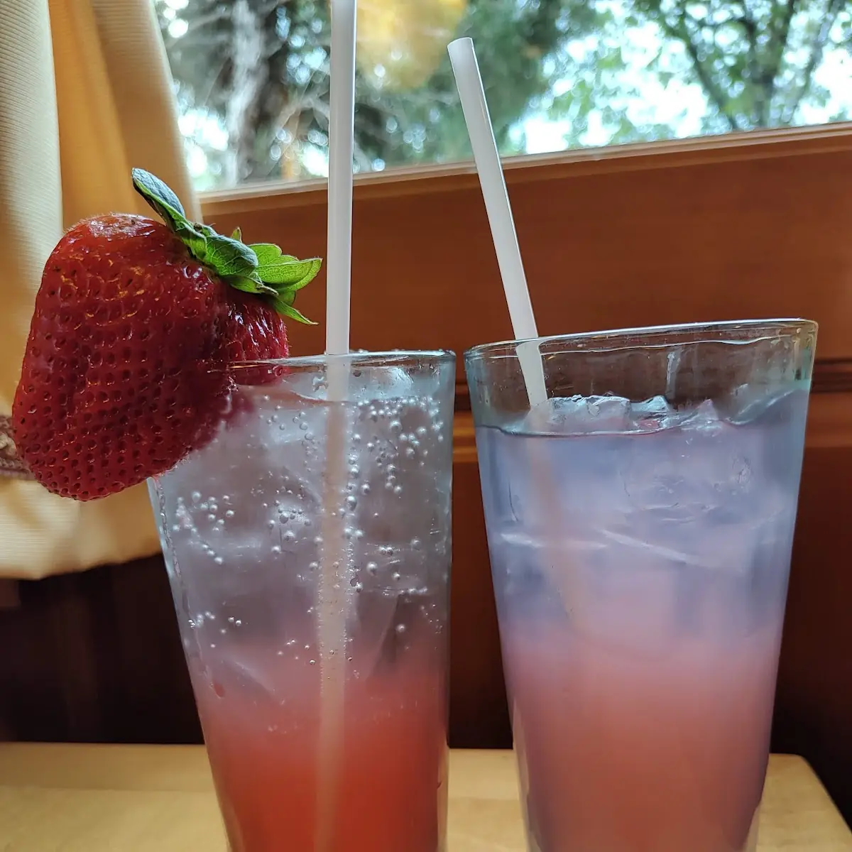 Strawberry-Passion Fruit Limonata