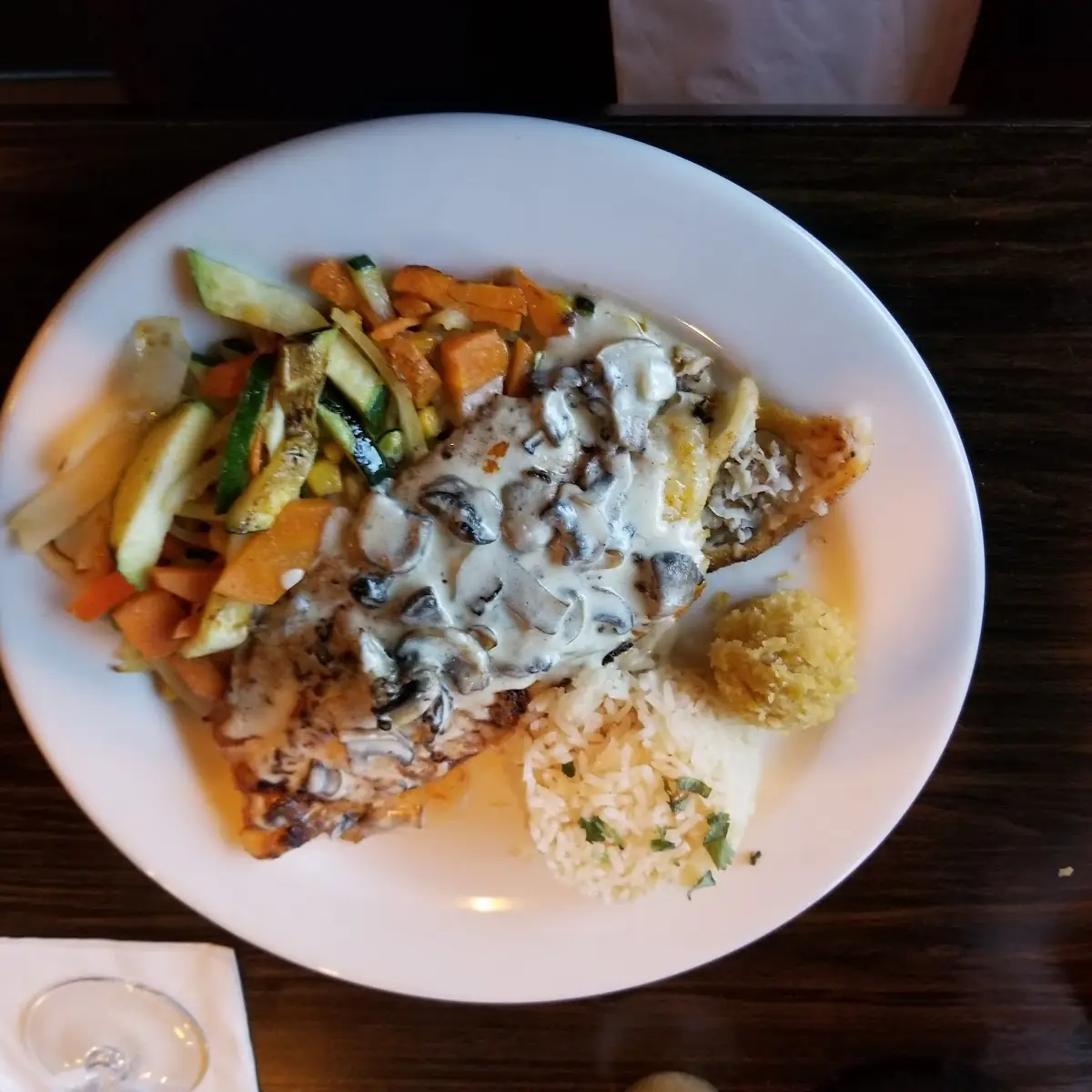 Salmon a La Parrillada De Verduras