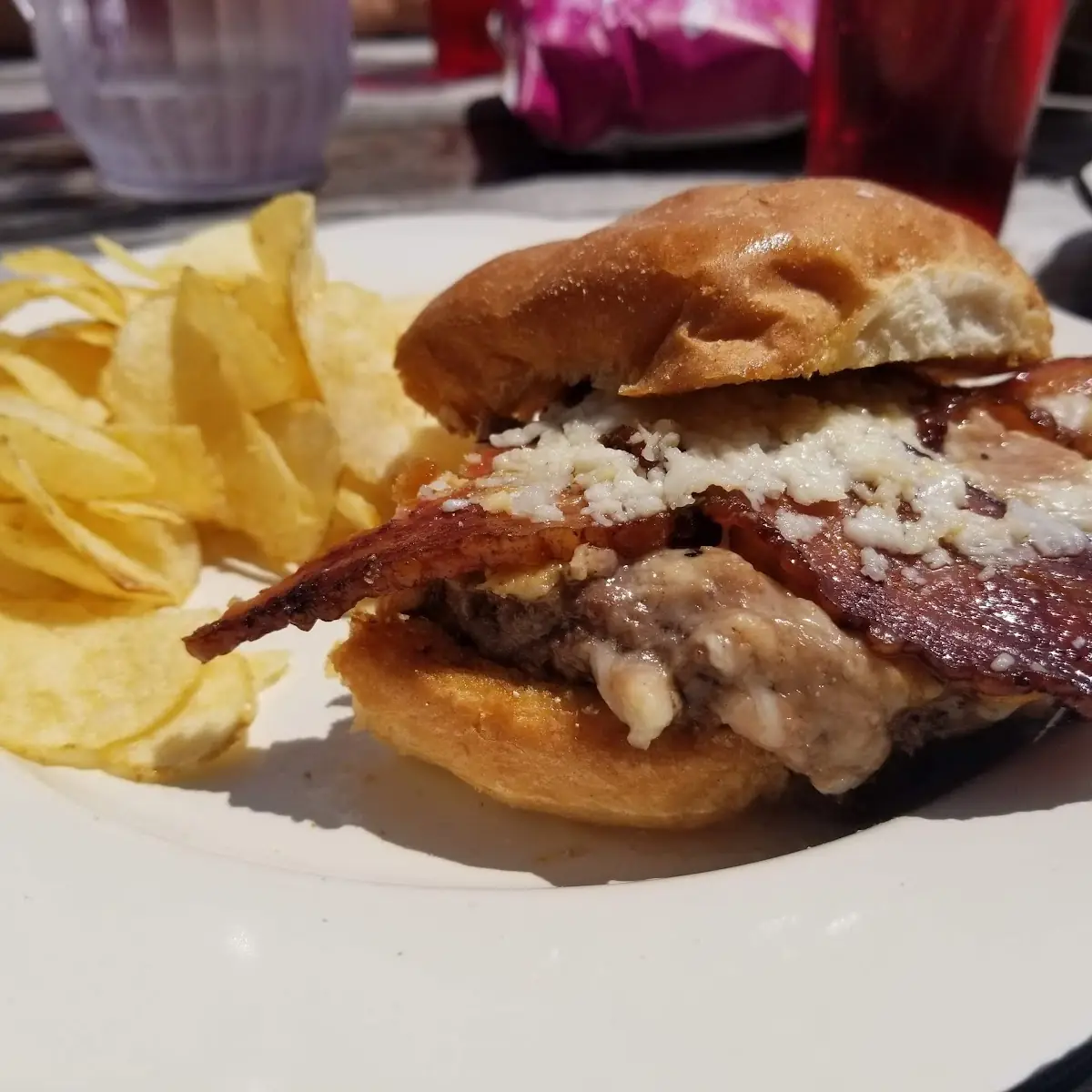 Bacon Gouda Burger