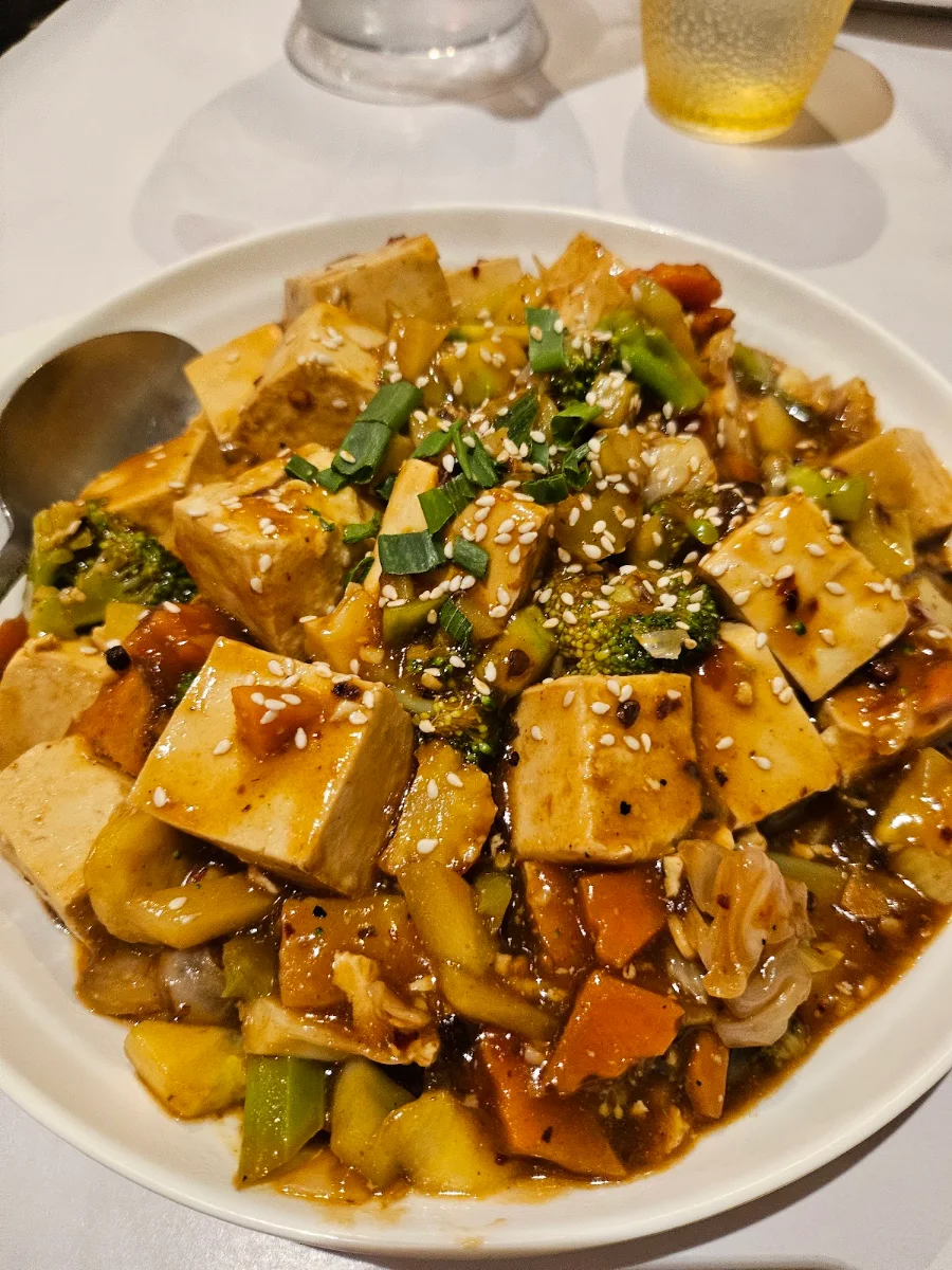 Highlights, Kam's Chinese Restaurant