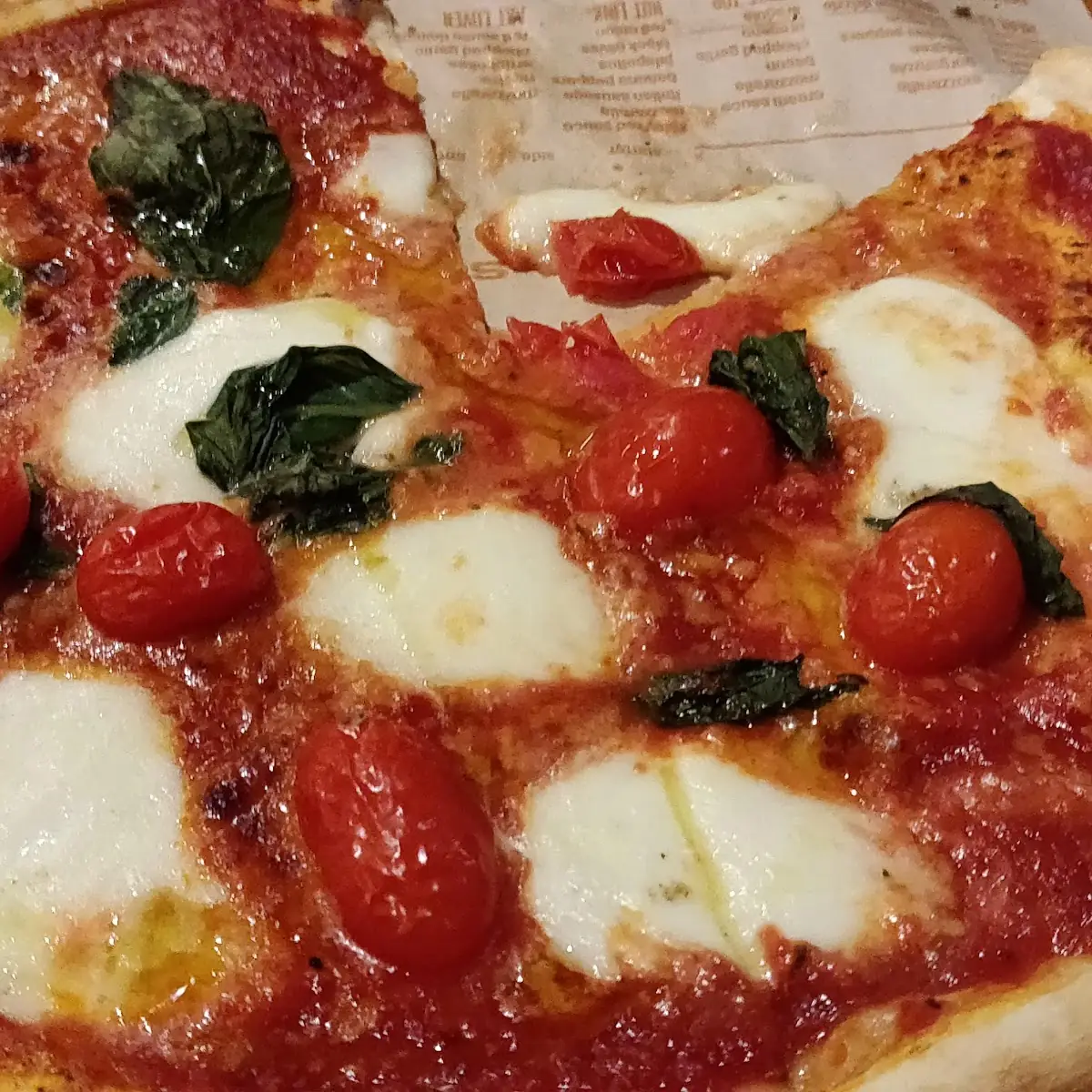 Red Vine Pizza