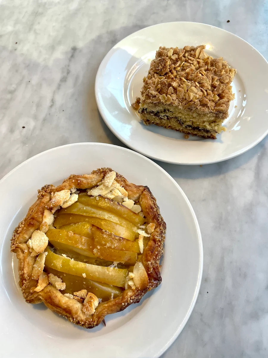 Salty Caramel Apple Pie