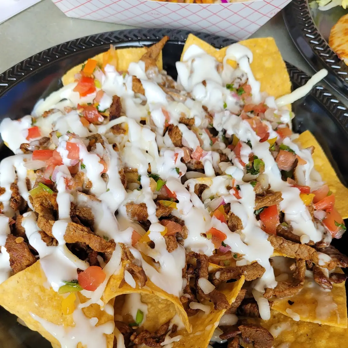 Grilled Chicken Nachos with Beans