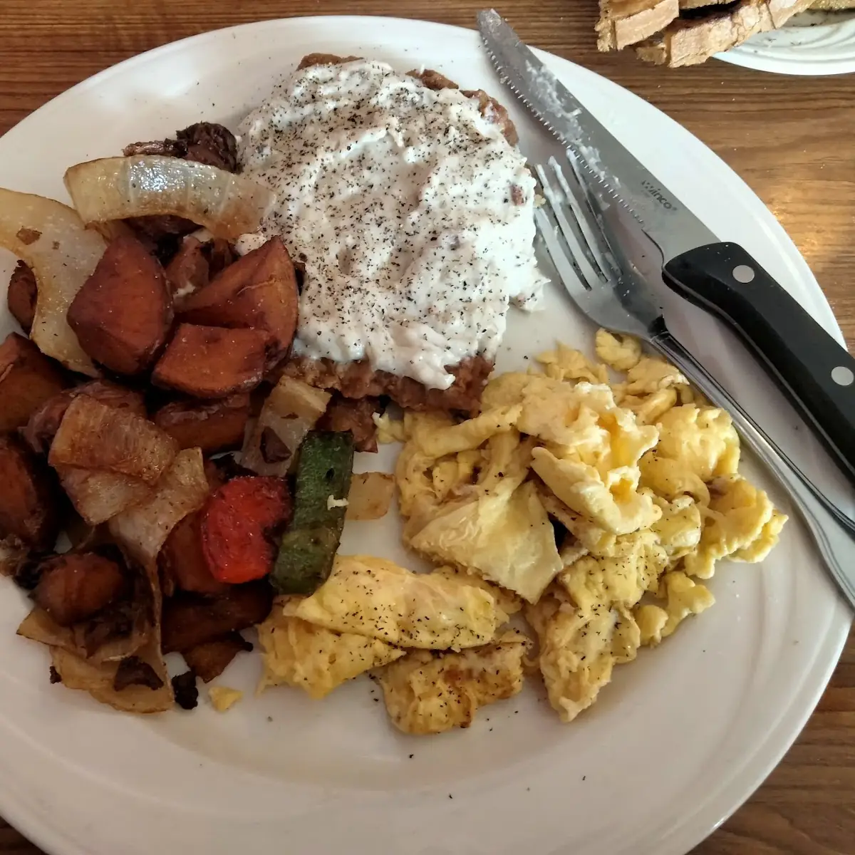 Chicken Fried Steak and Eggs w Country Fries