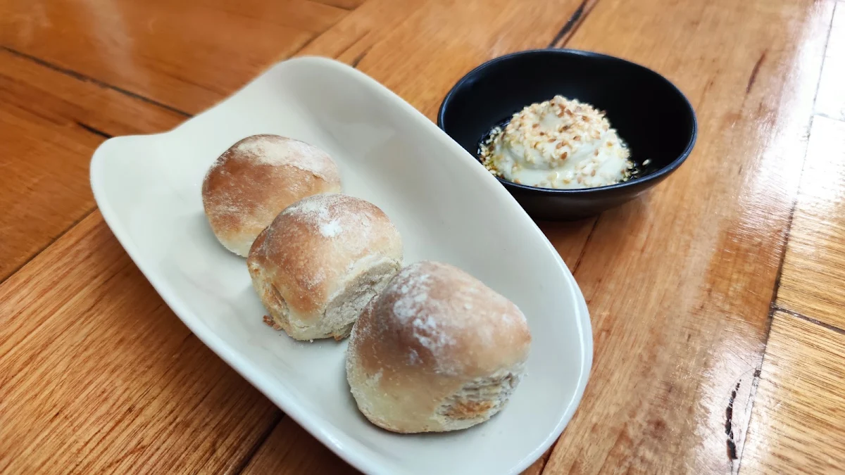 Breadroll, The Independent Gembrook