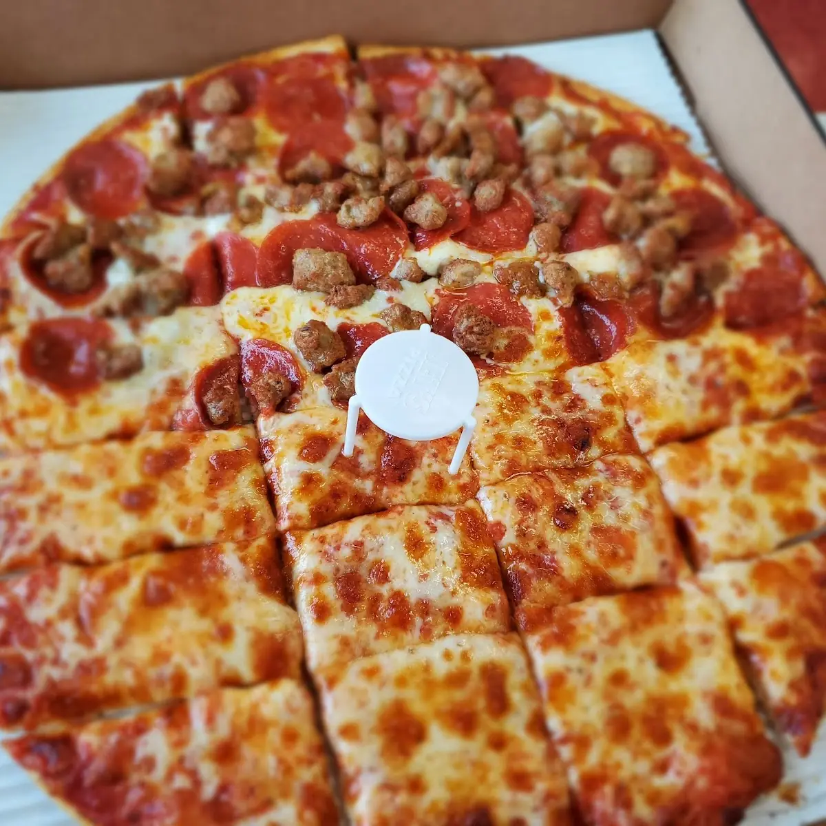 Thin Crust Pizza
