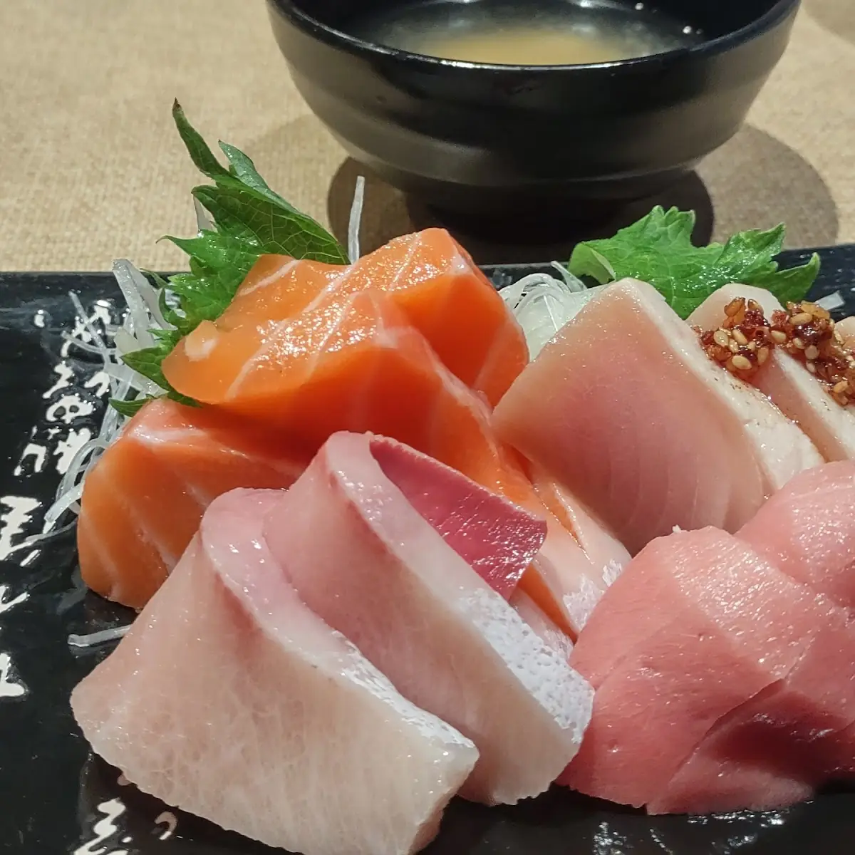 10 Piece Sashimi Combo