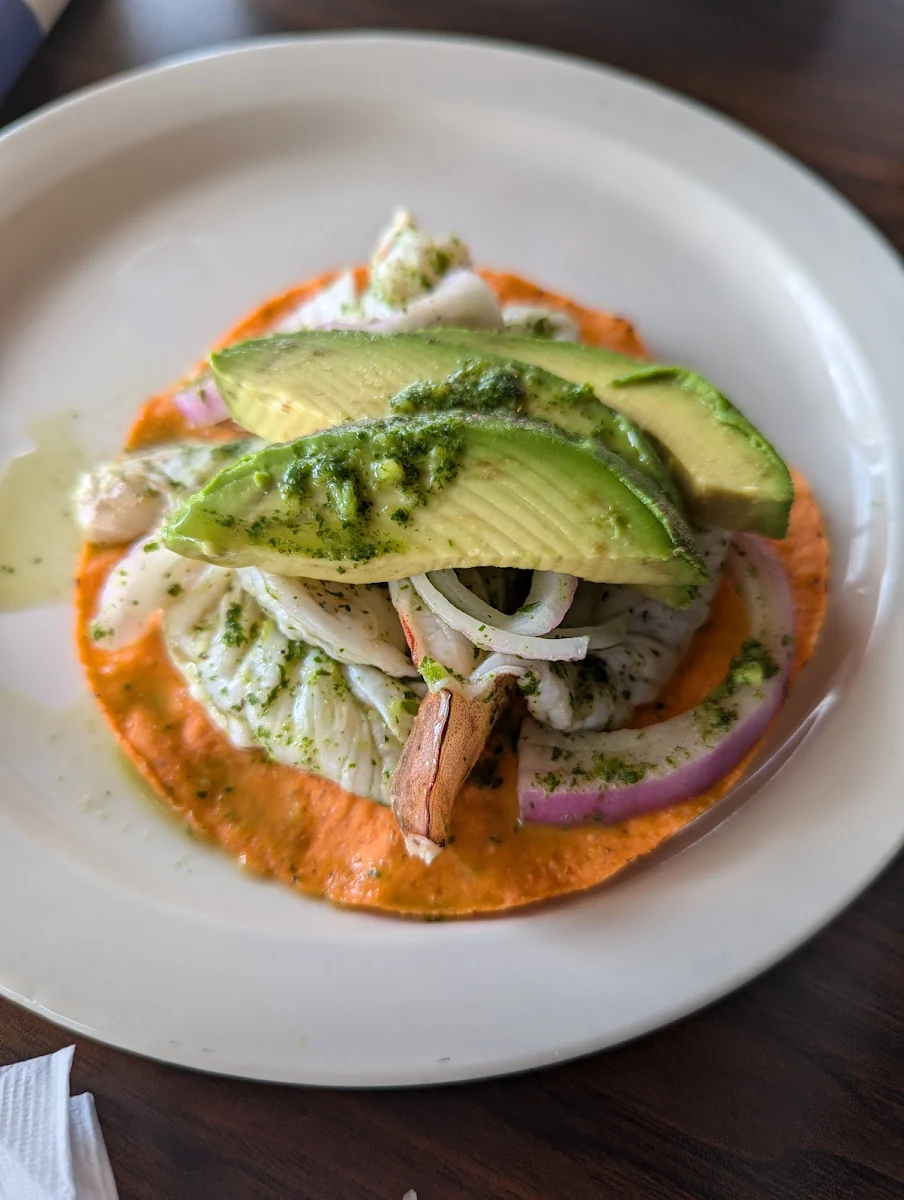 tostada ceviche mix