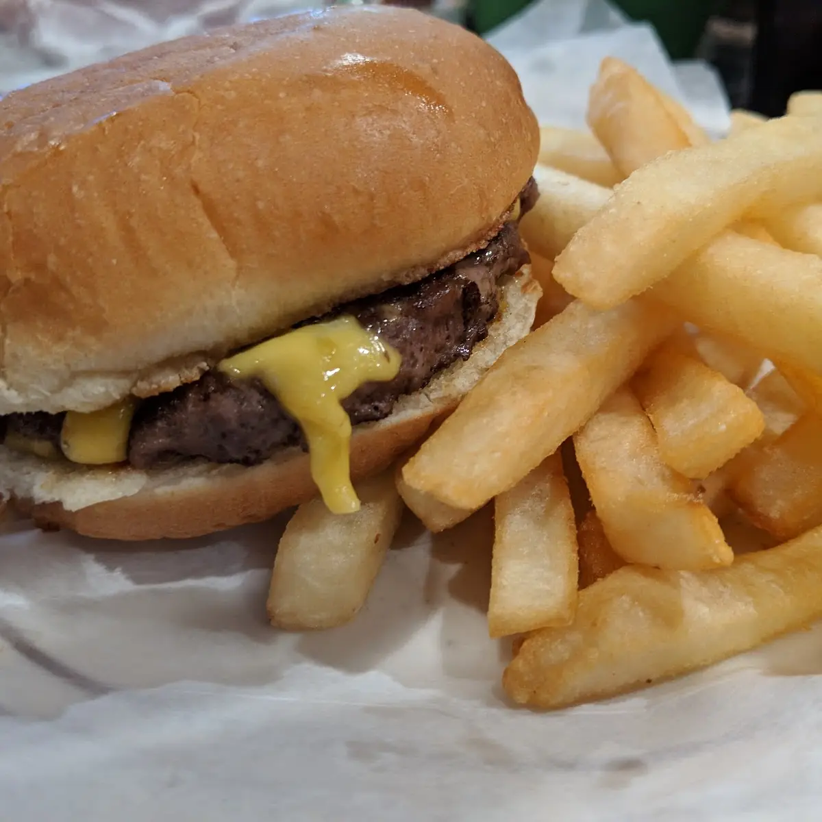 Kids Meal Cheese Burger