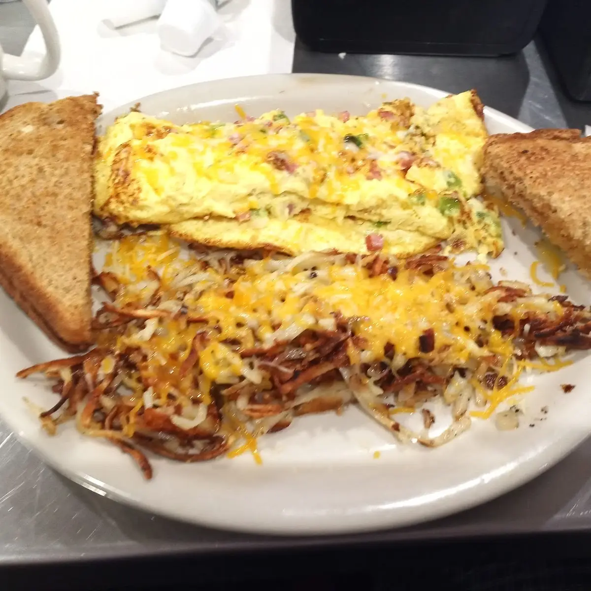Western Omelette with Hash Browns