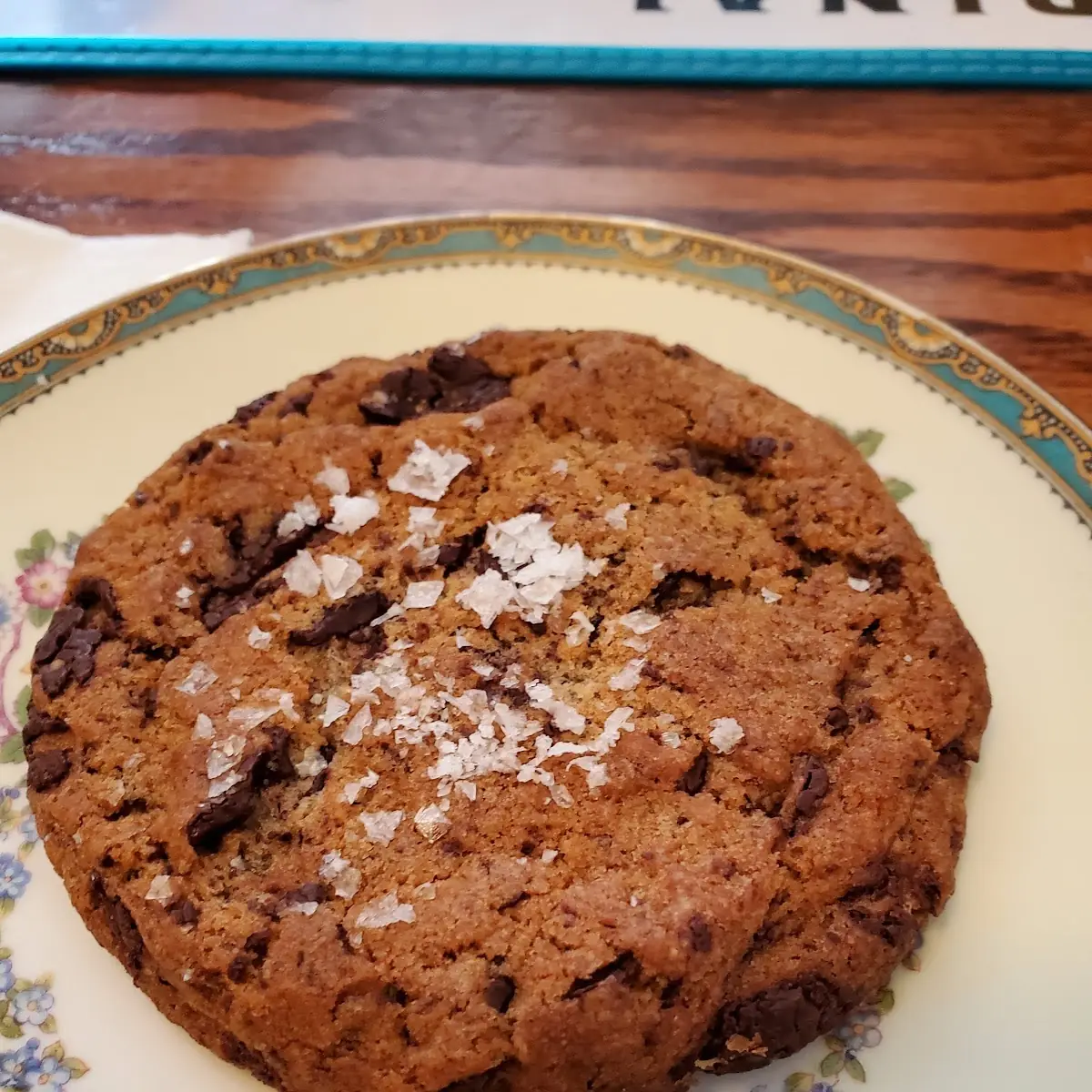 Chocolate Chip Cookie with Seasalt