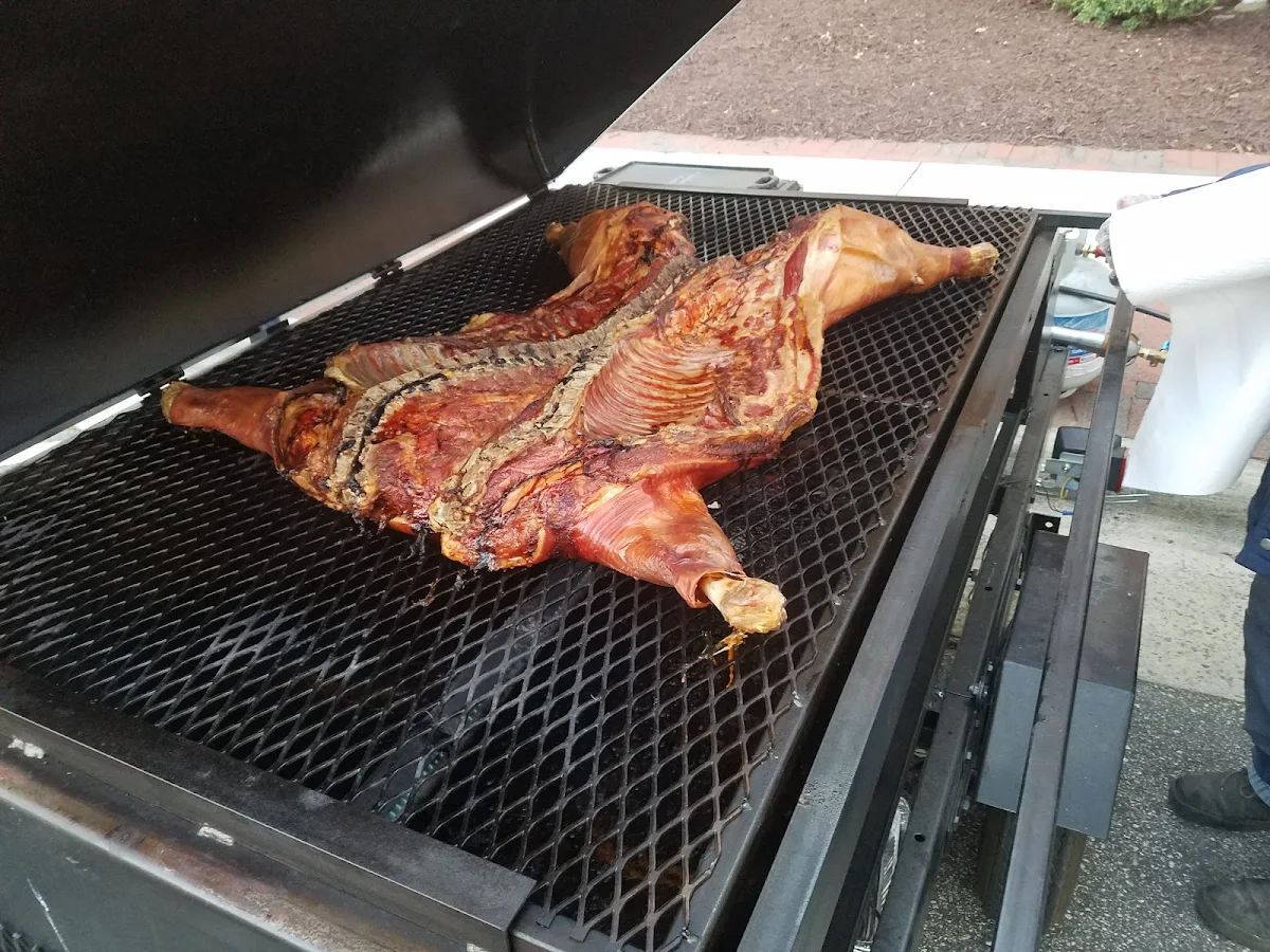 BBQ Pig with Joye Sauce