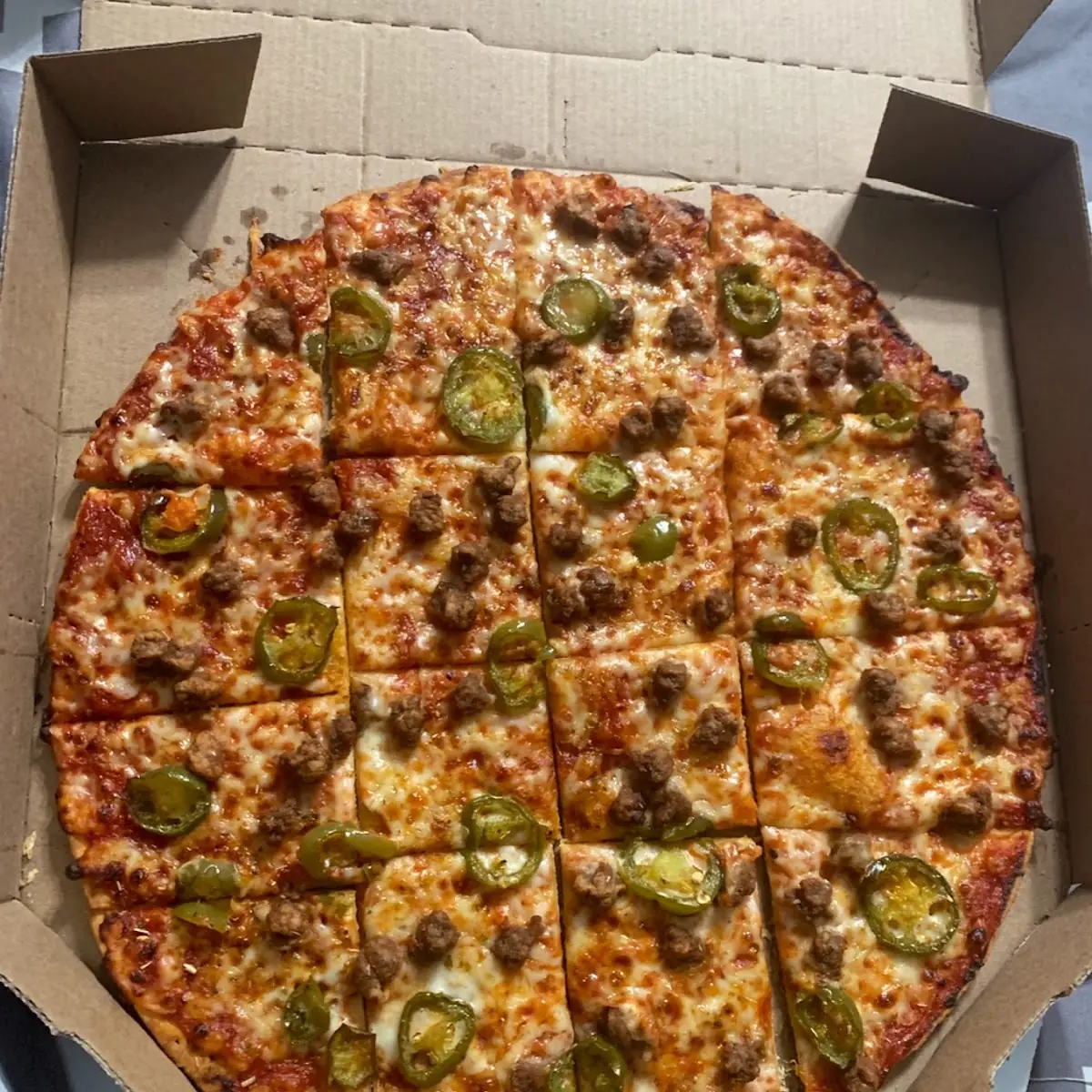HI Ken Pepperoni and Jalapeños Pizza Thin