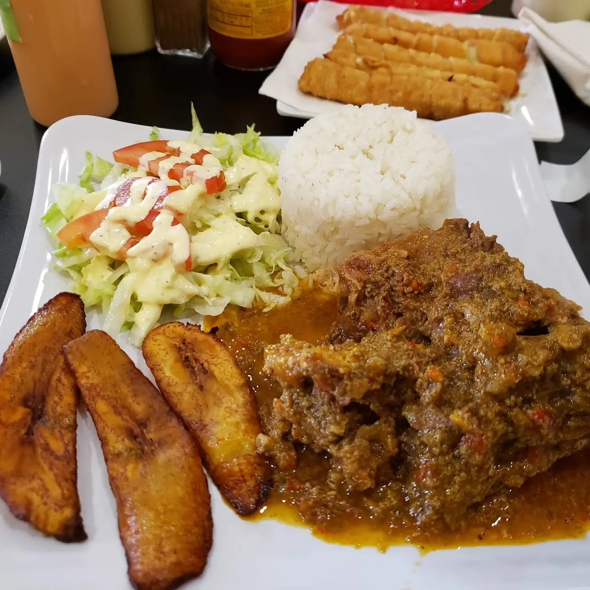 Chivo En Coco