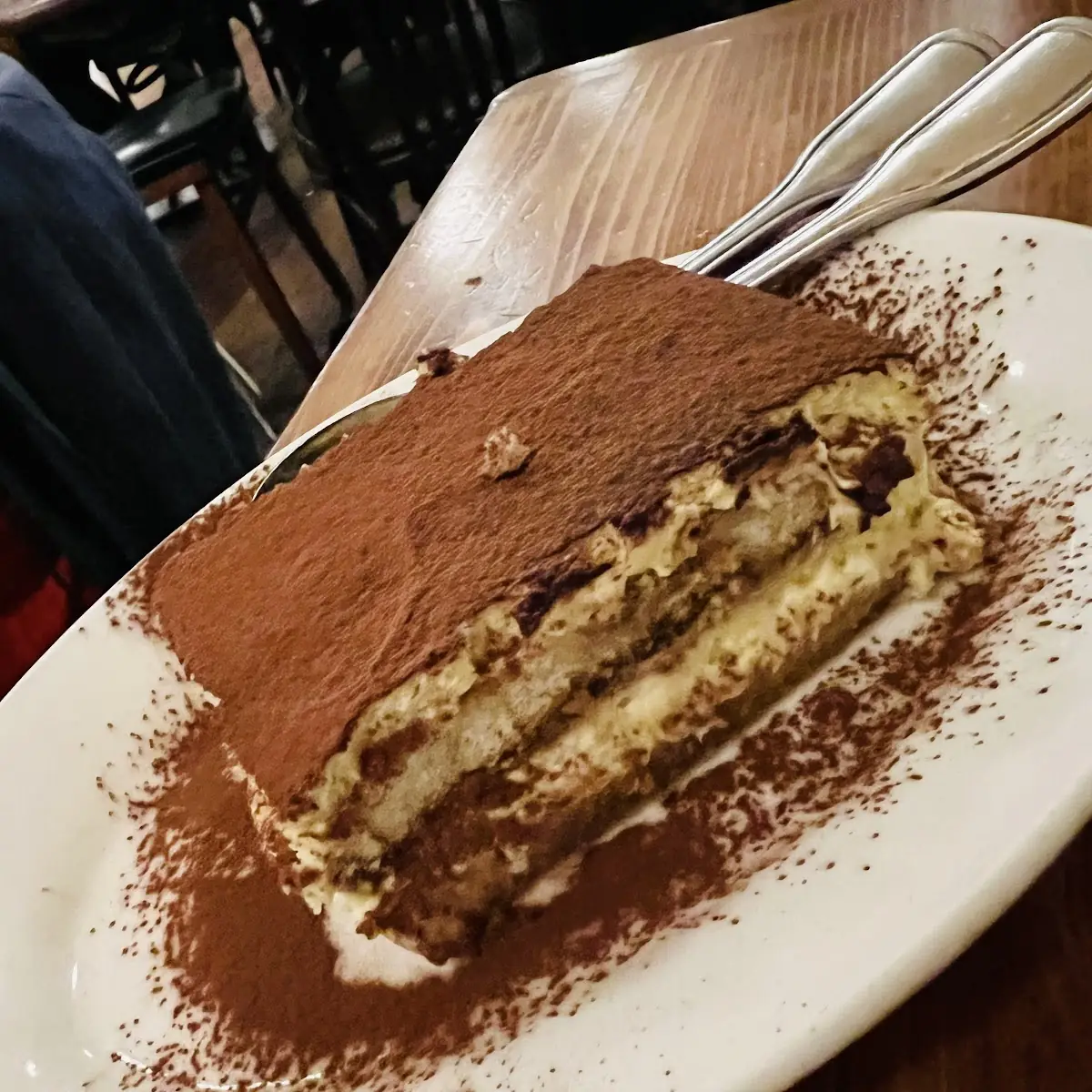 Tiramisu Cake