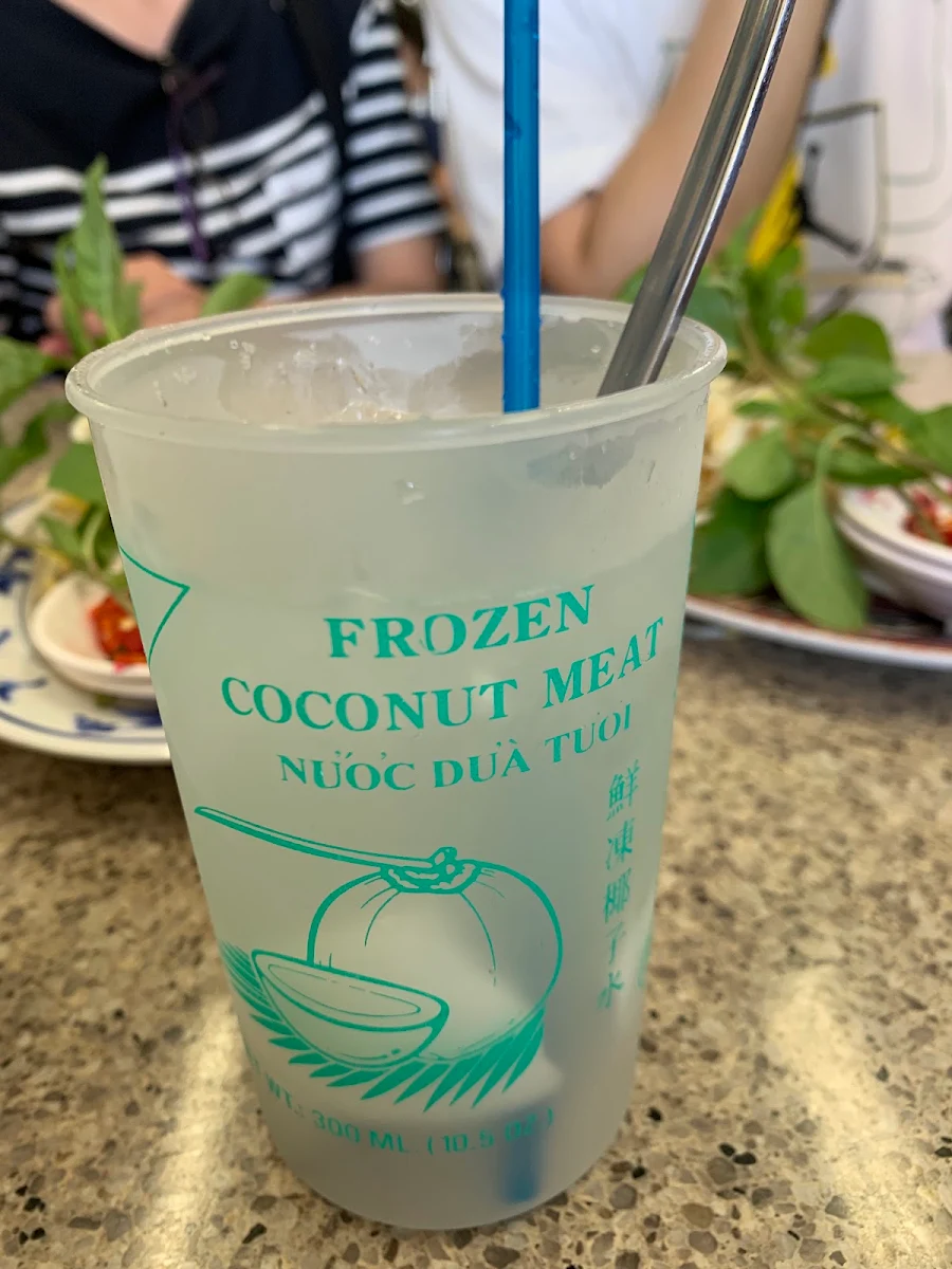 Coconut Water, Pho Hung Vuong Saigon