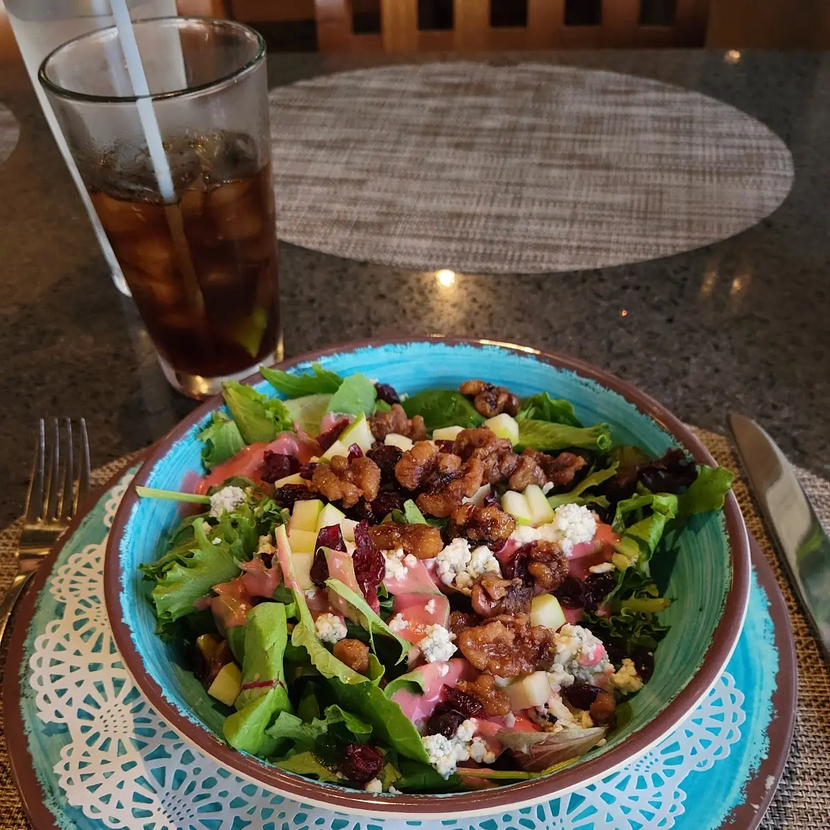 Raspberry Gorgonzola Salad