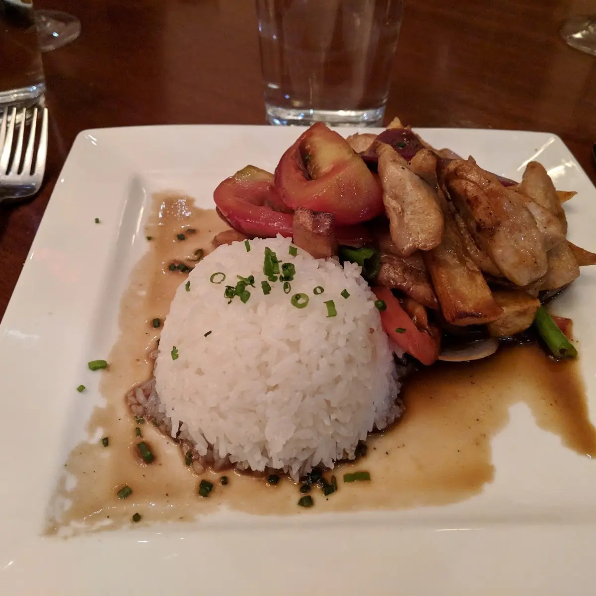 Pollo Saltado