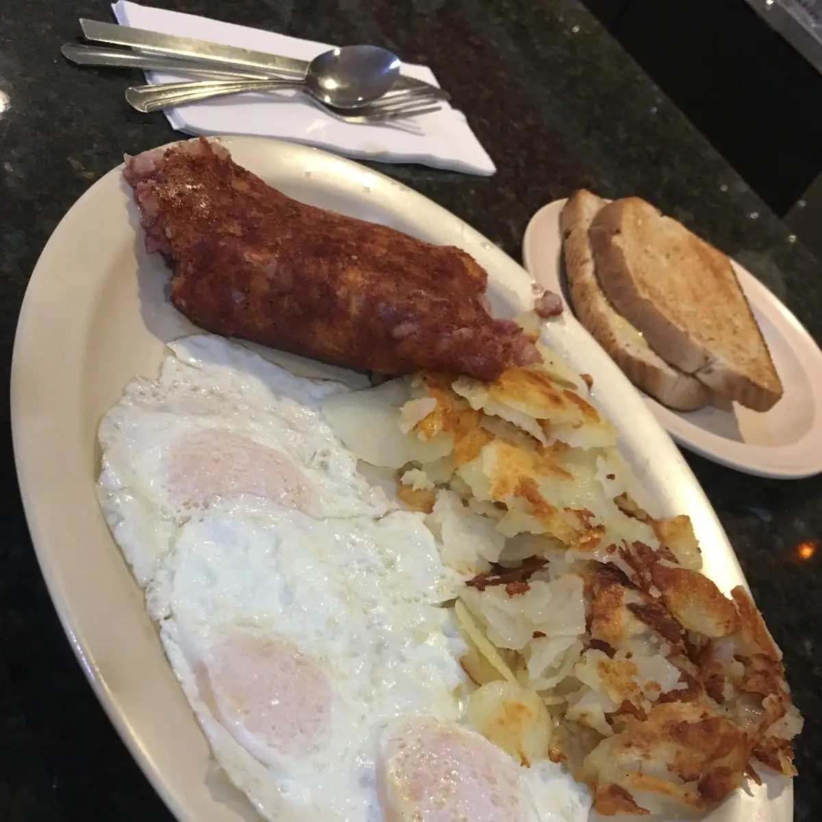 Corned Beef Hash N Egger