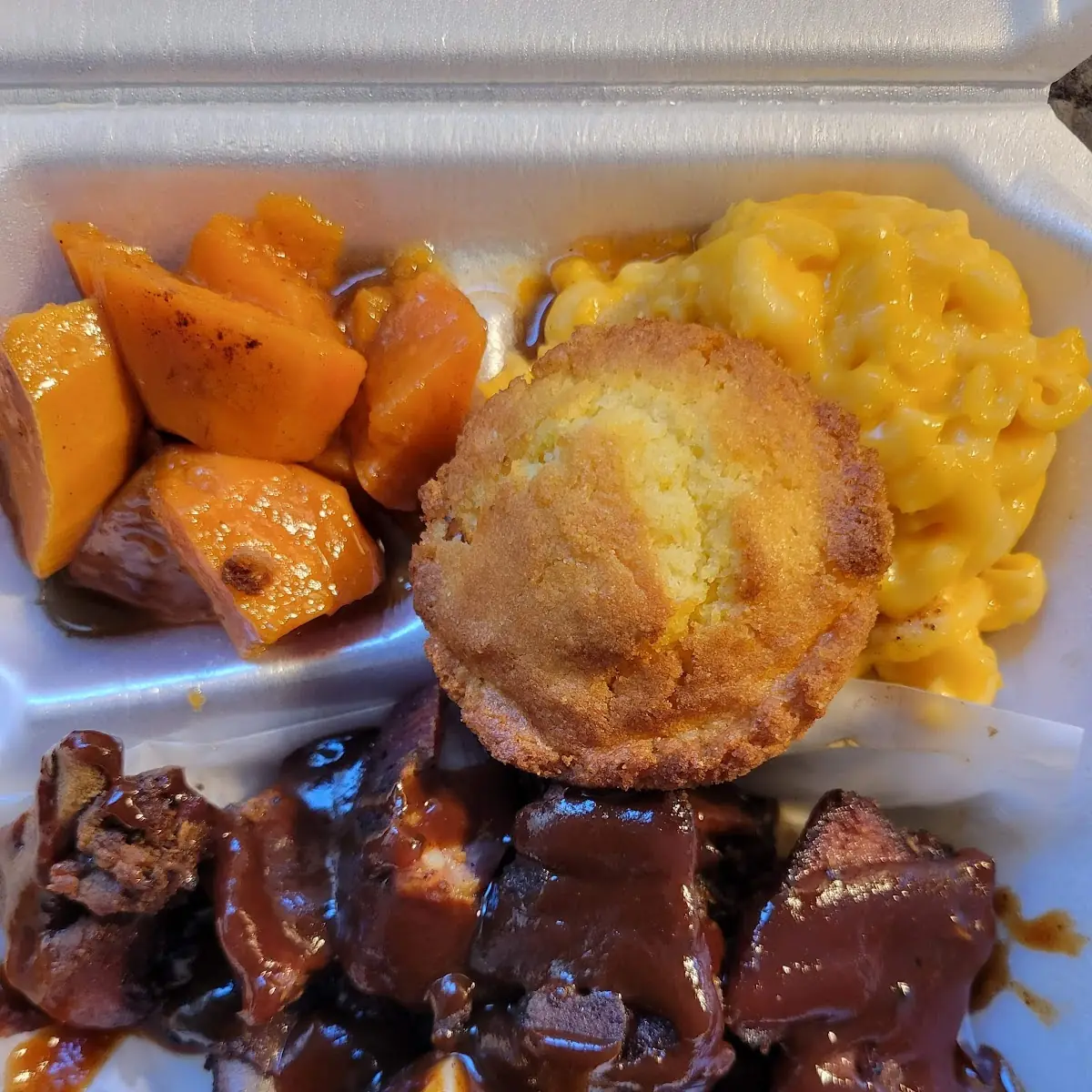 Rib Tips Yams Mac&Cheese Corn Bread