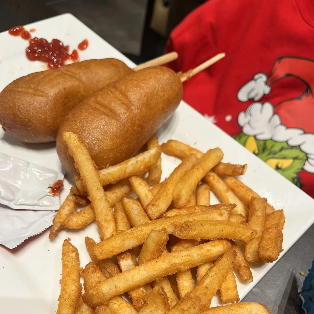 Corn Dogs & Fries