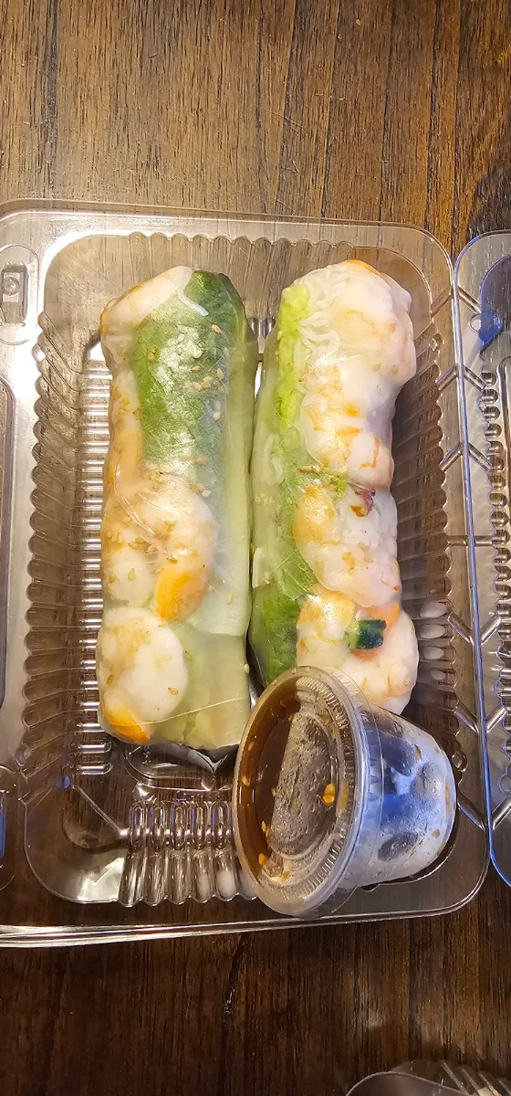 Pork Skewer Fresh Rolls 2 Pcs