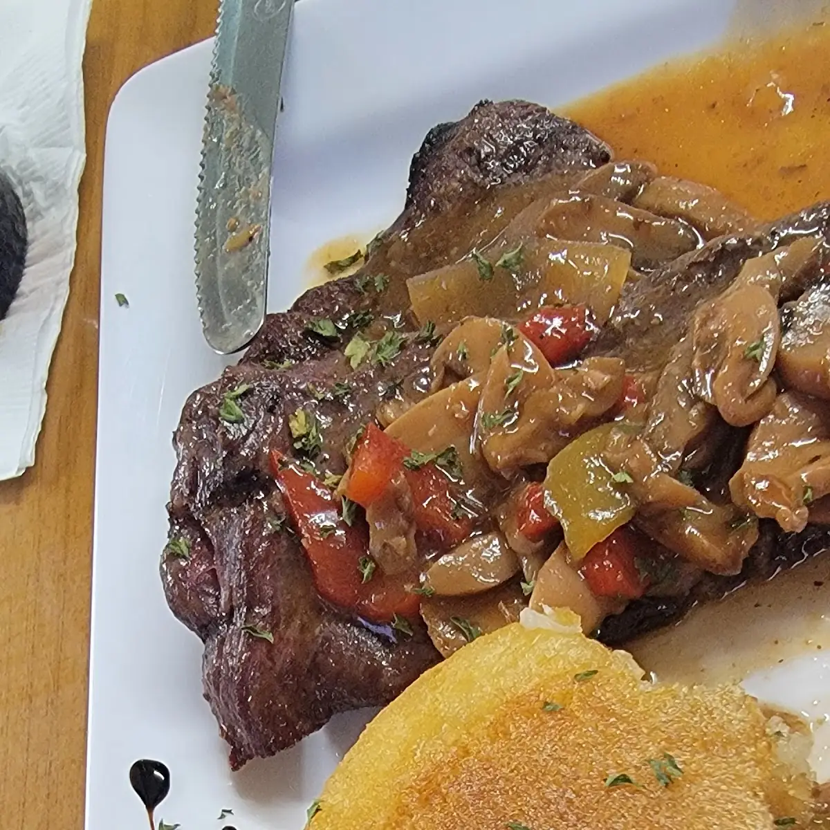 Churrasco En Salsa de Zetas