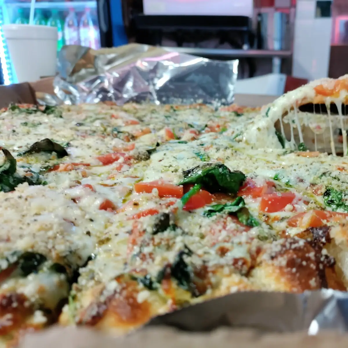 Spinach Tomato Cheese Pizza