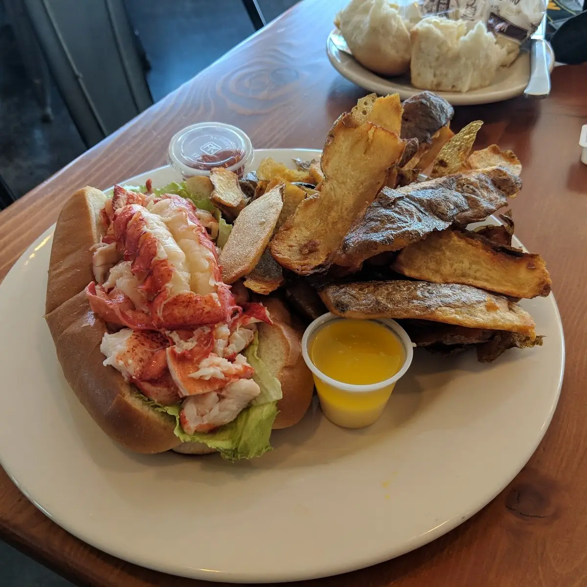 Lobster Roll & Fries