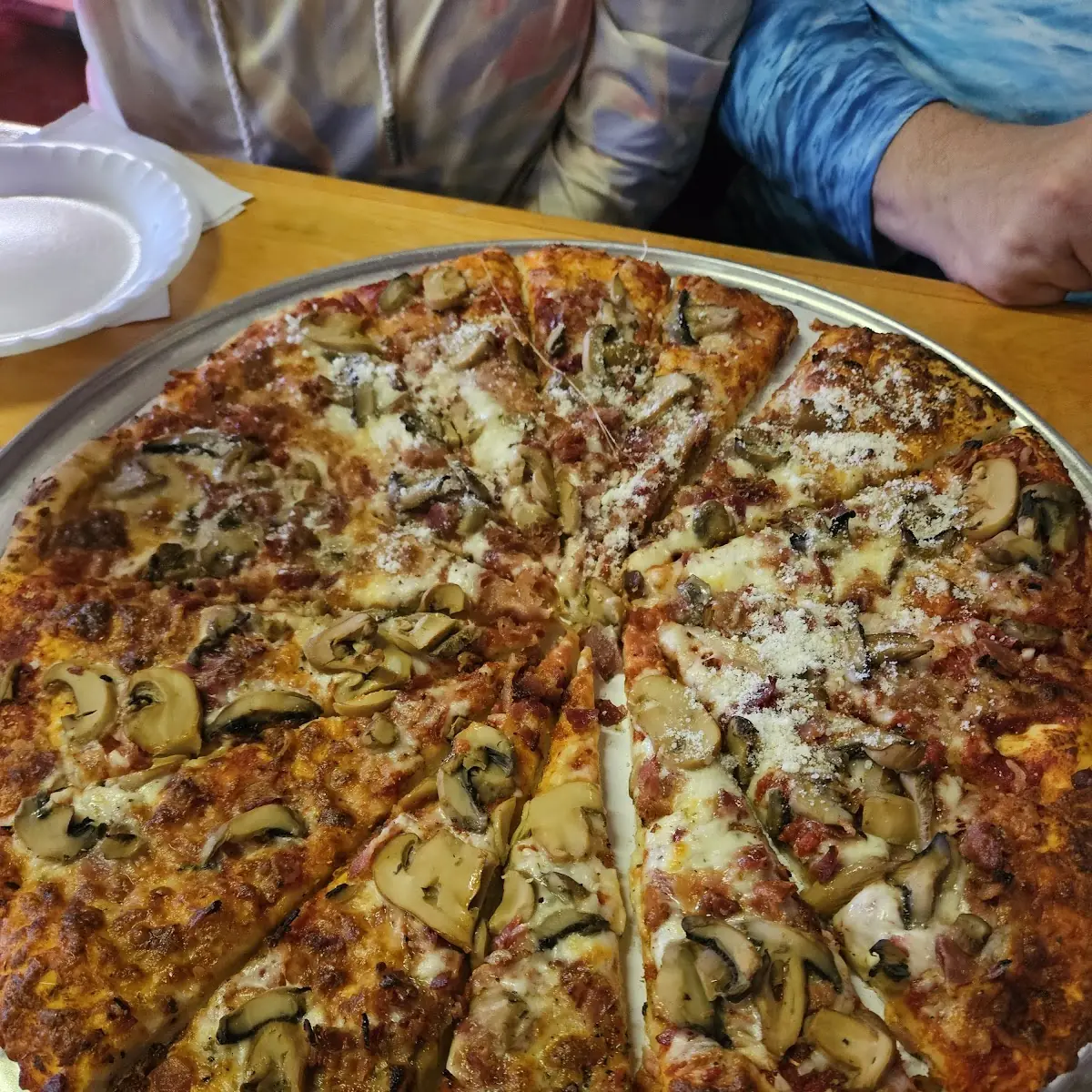 XL Mushroom Pizza