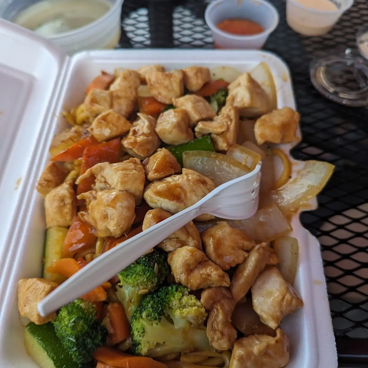 Chicken Lo Mein