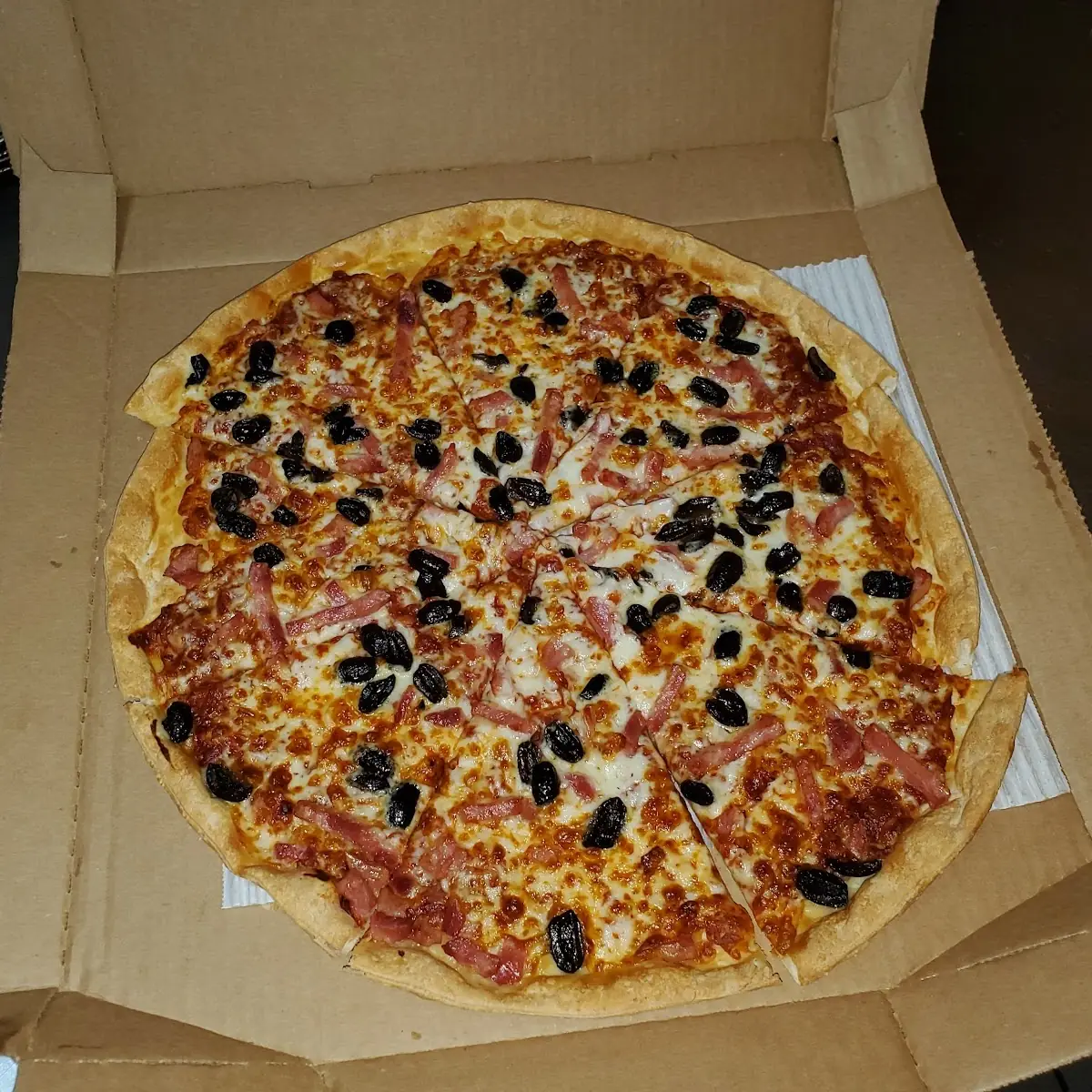 Large Thin Crust Pizza