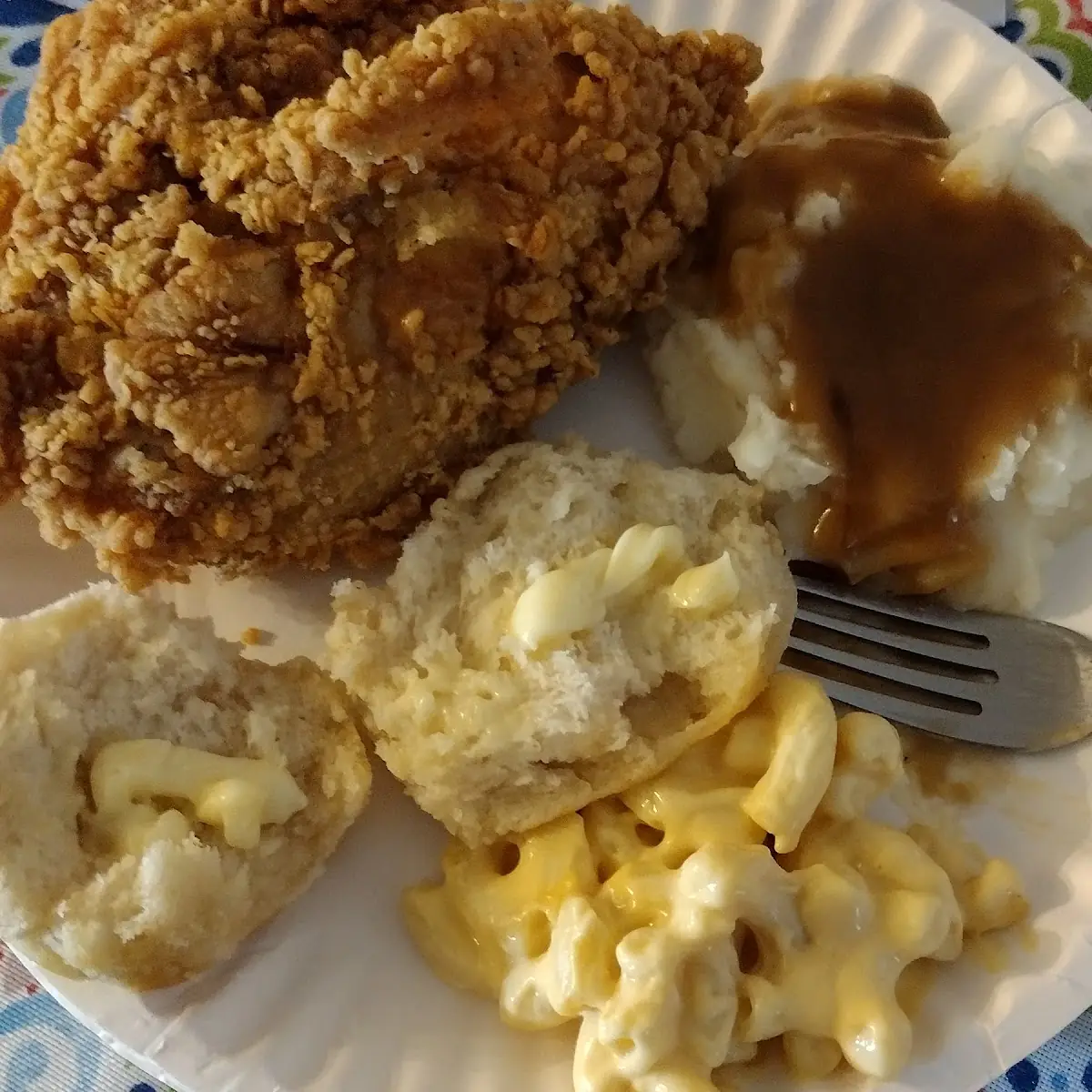 Fried Chicken Dinner Rolls