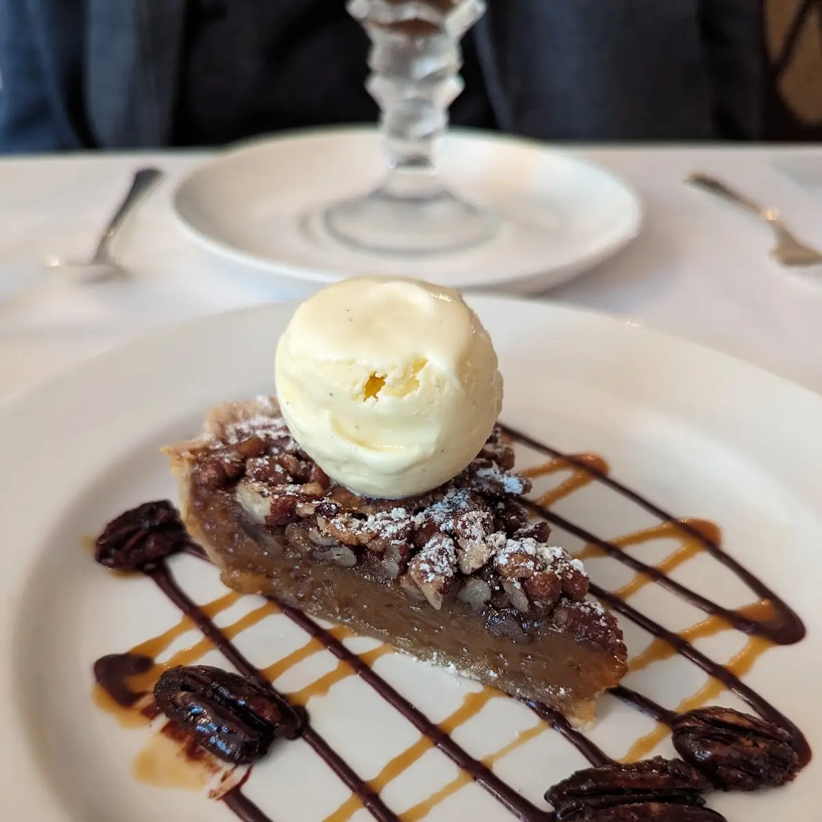 Southern Style Pecan Pie à La Mode