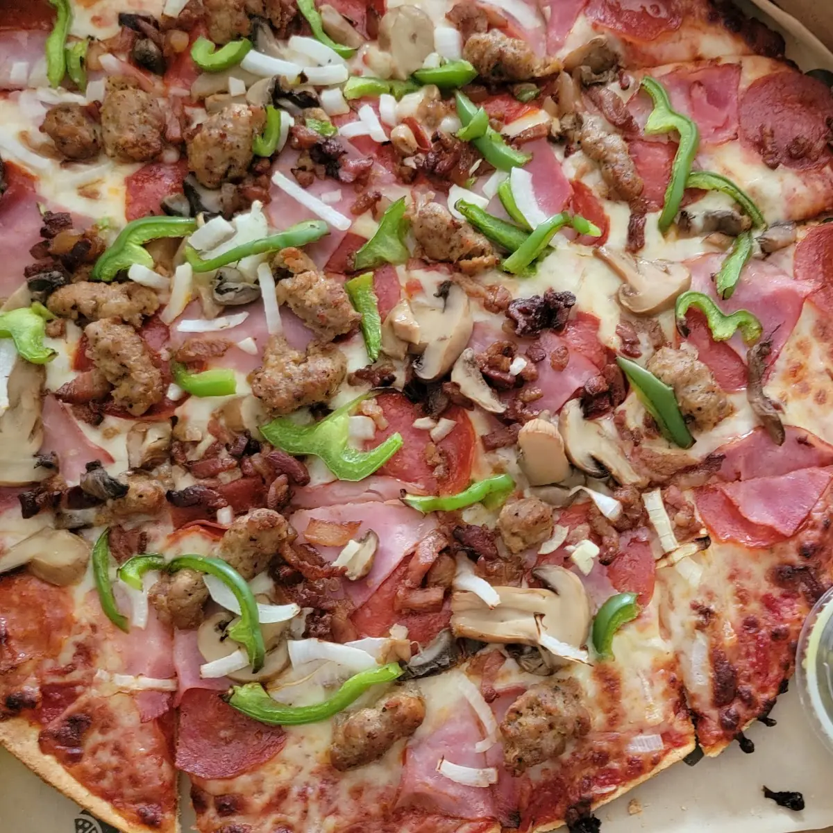Deluxe Pizza