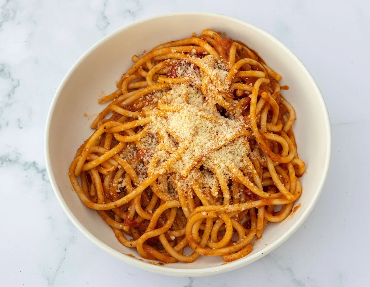 Spaghetti with Tomato Sauce