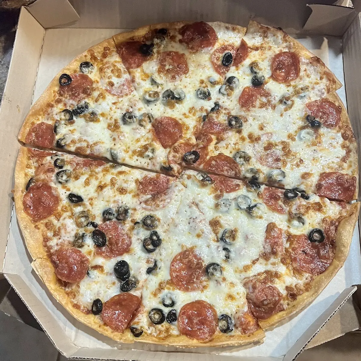 Pepperoni Olive Pizza Thin Crust