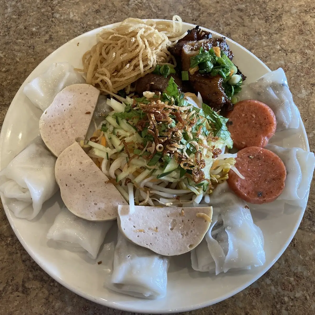 Bánh Cuốn Đặc Biệt