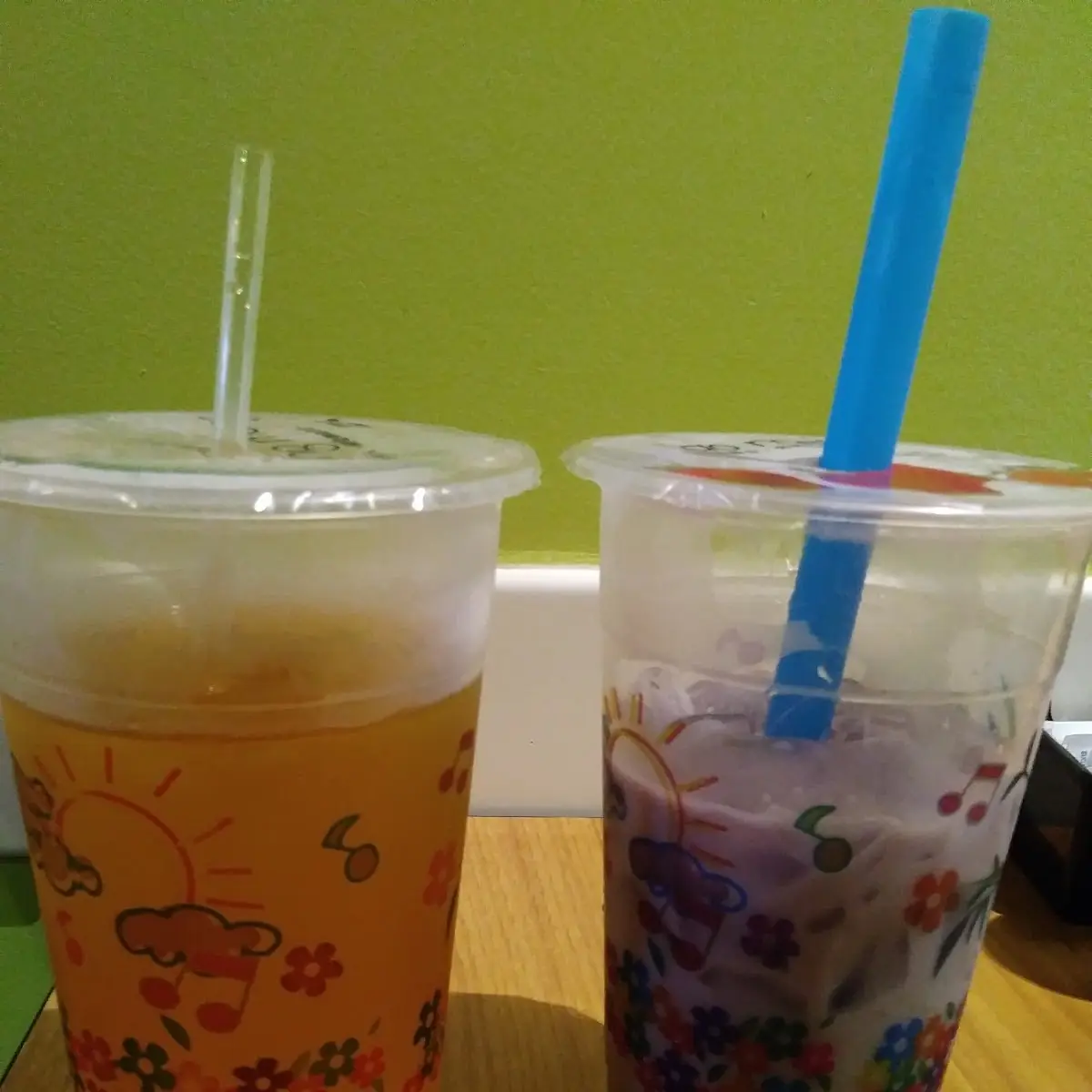 Peach Tea to the Left