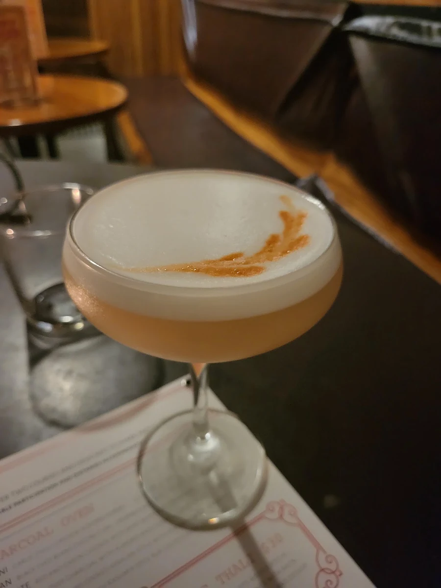 Gin Cointreau, Bhang