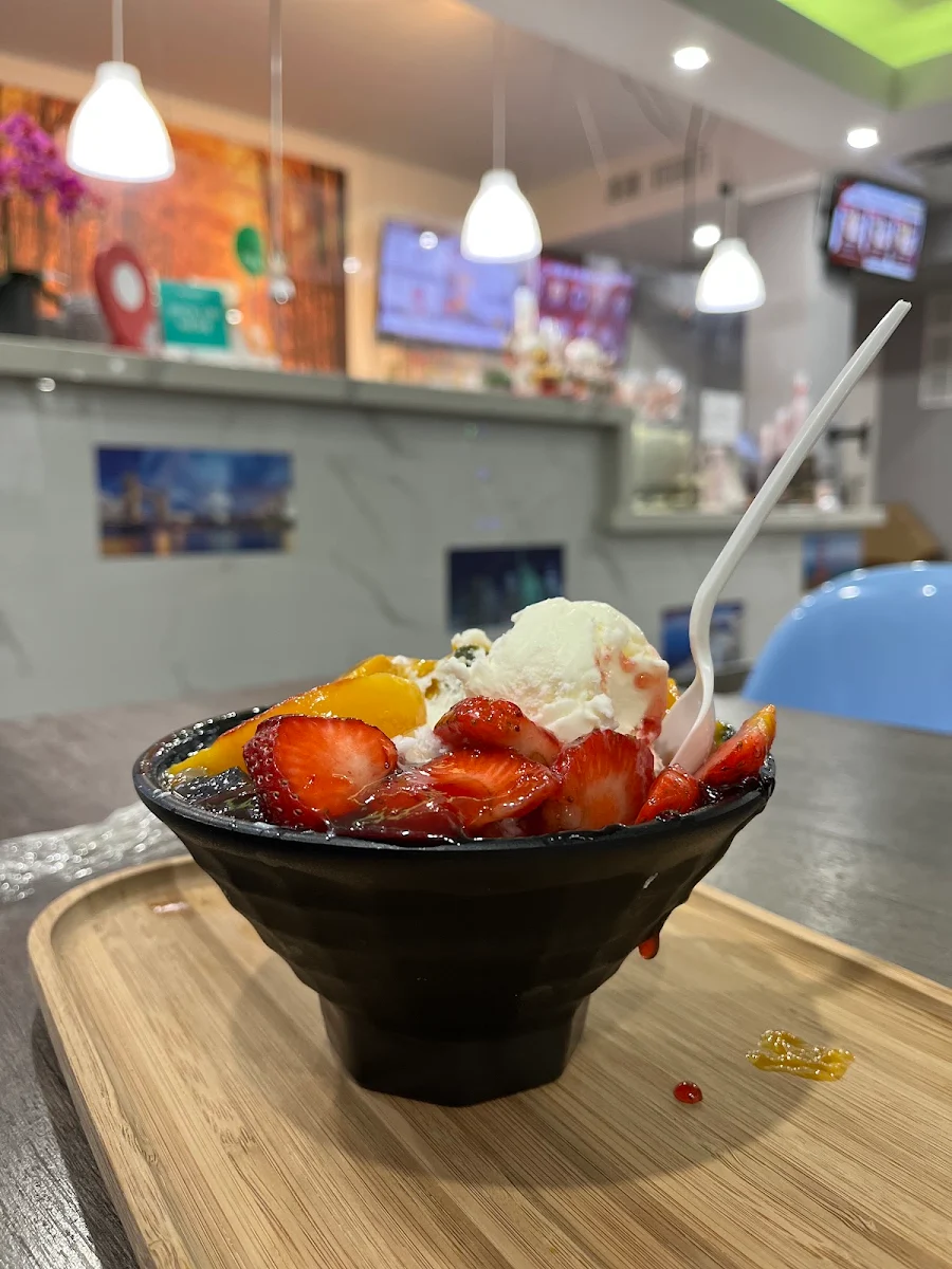 Fruit Mix Bingsu, Check-In Corner